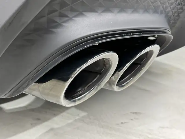 Porsche Macan view 13