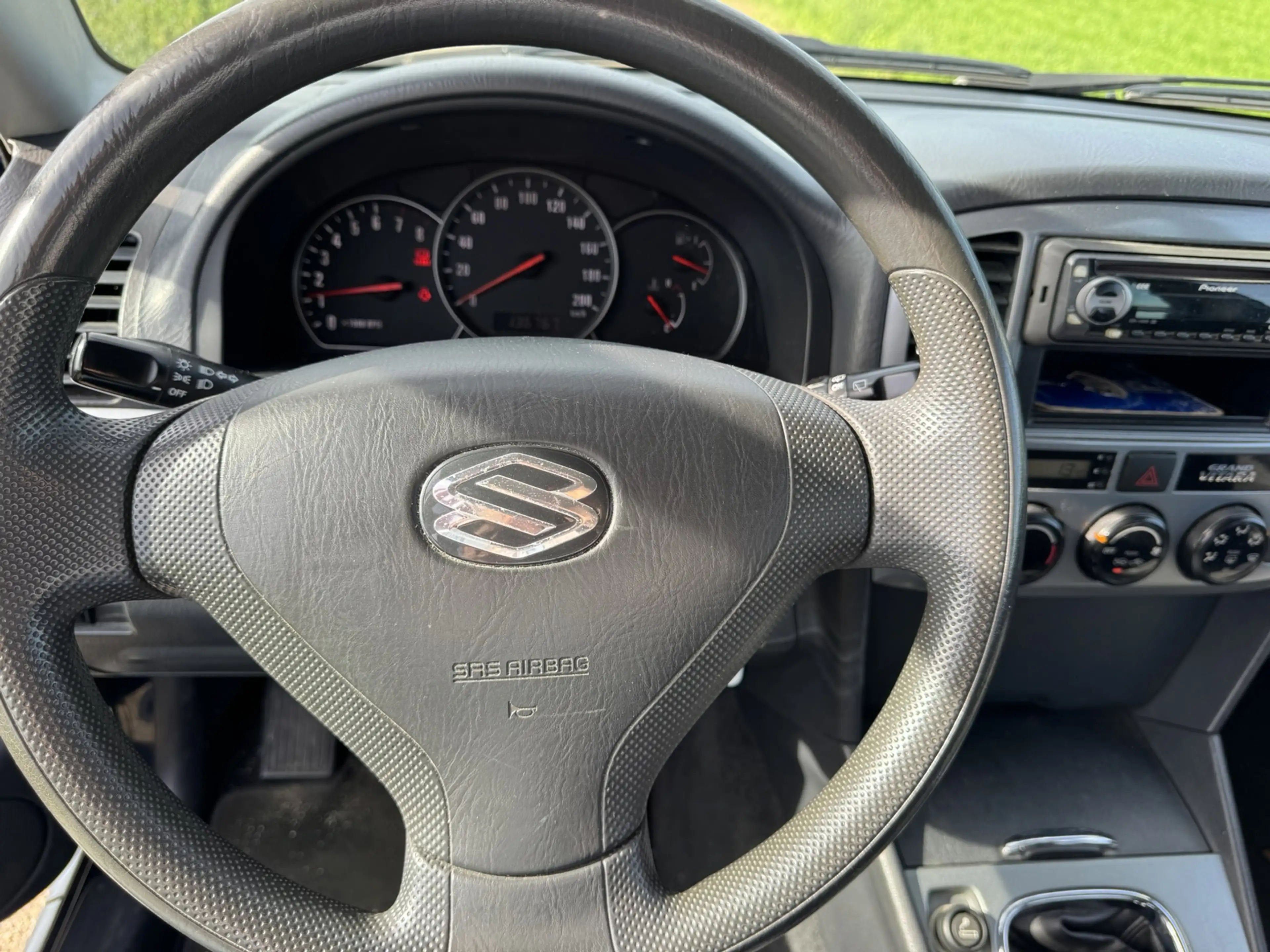 Suzuki Grand Vitara 1.6 Metal Top Wide Body|Nieuwe APK| — photo 11