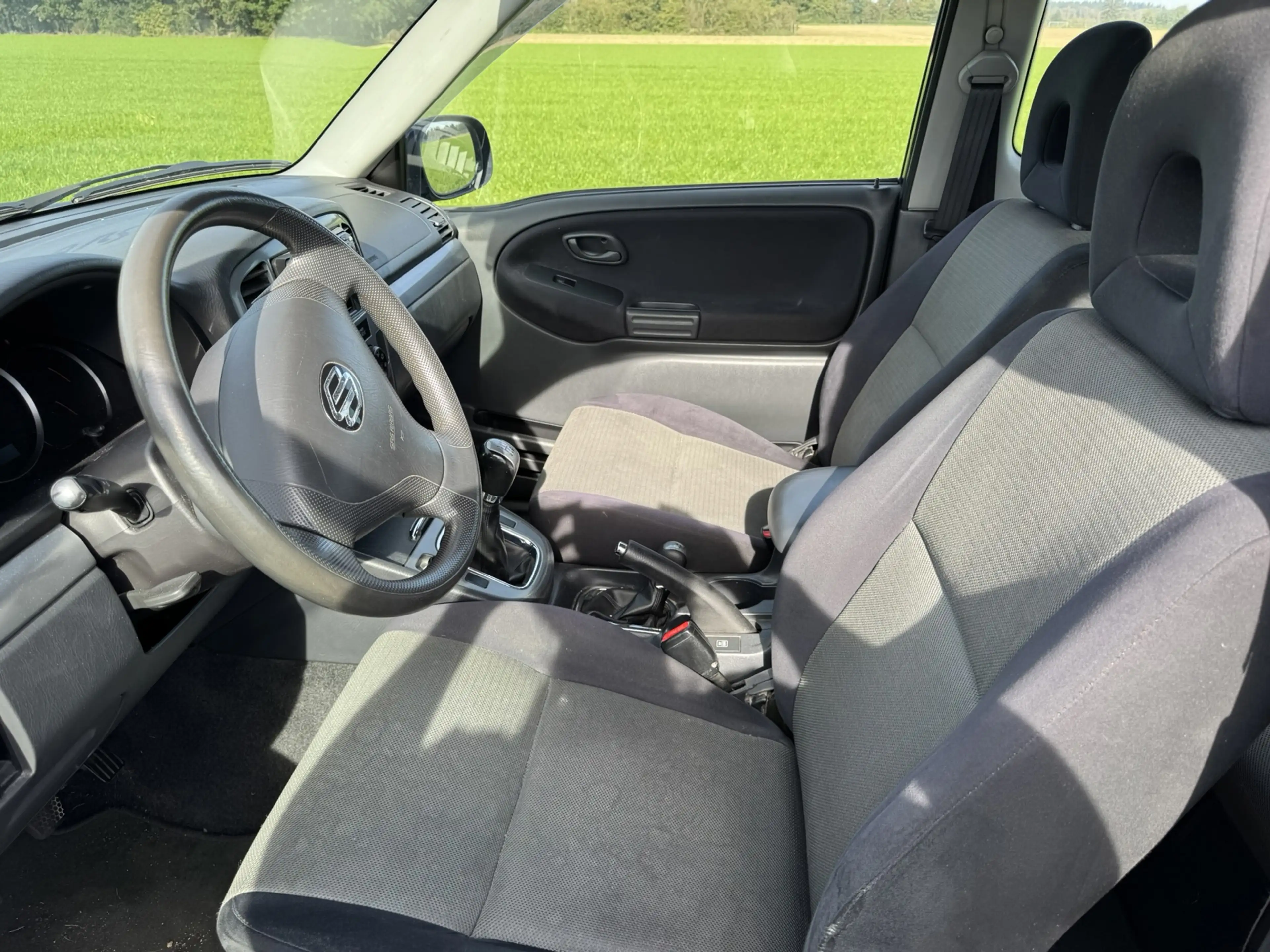 Suzuki Grand Vitara 1.6 Metal Top Wide Body|Nieuwe APK| — photo 7