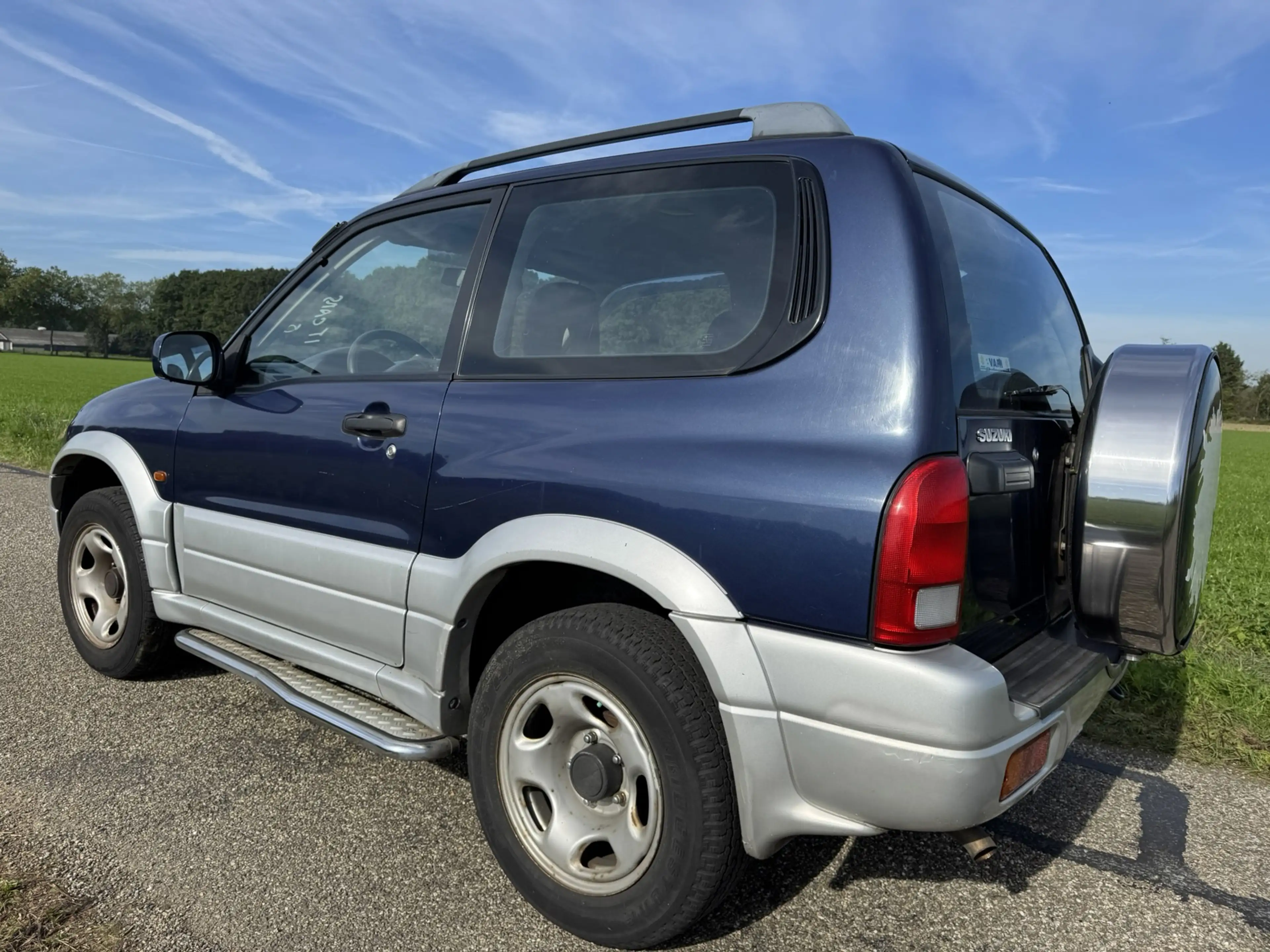 Suzuki Grand Vitara 1.6 Metal Top Wide Body|Nieuwe APK| — photo 3