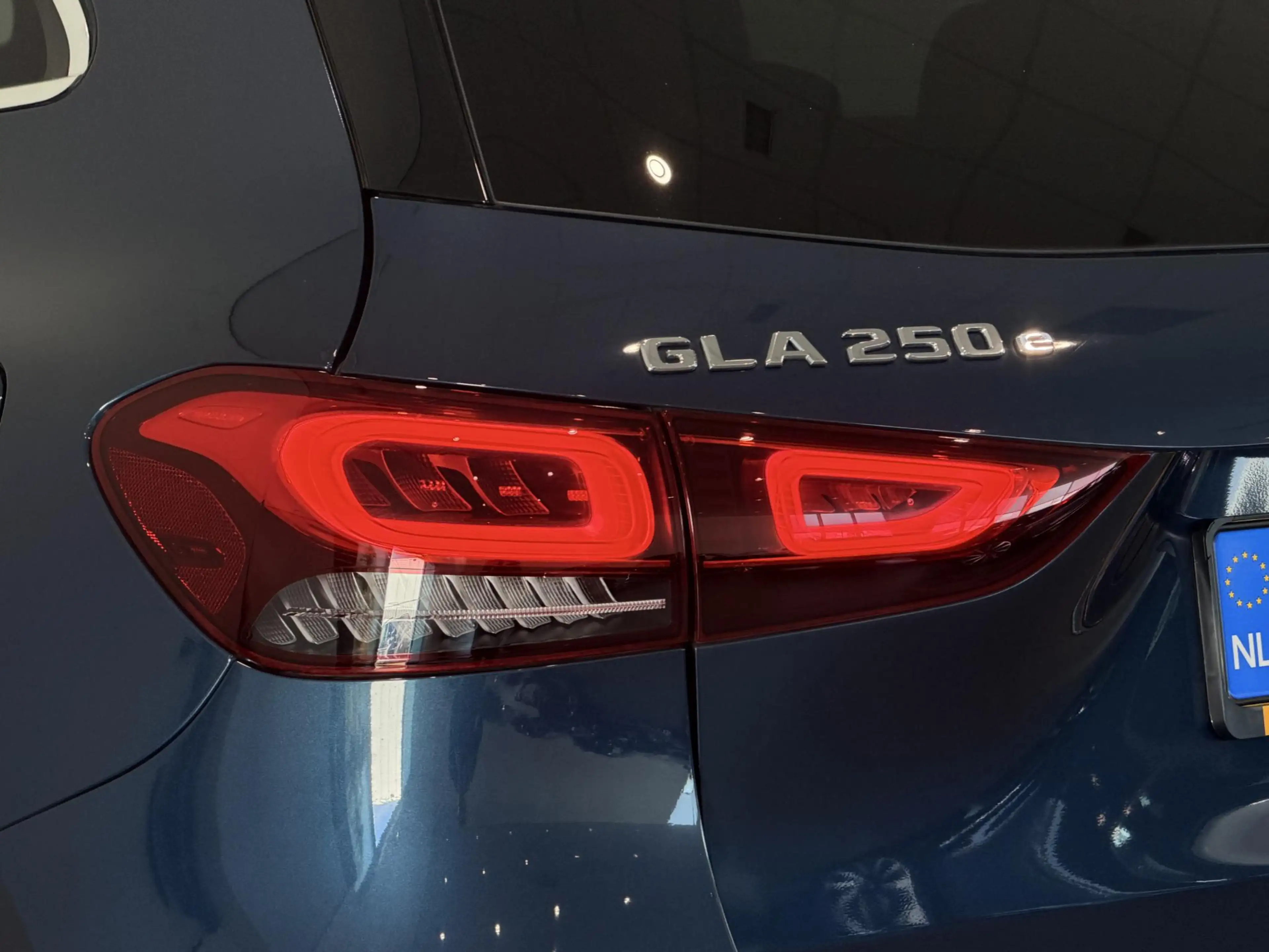 Mercedes-Benz GLA 250 e AMG Line | Panoramadak | 95% SOH | Leder | Elekt — photo 29