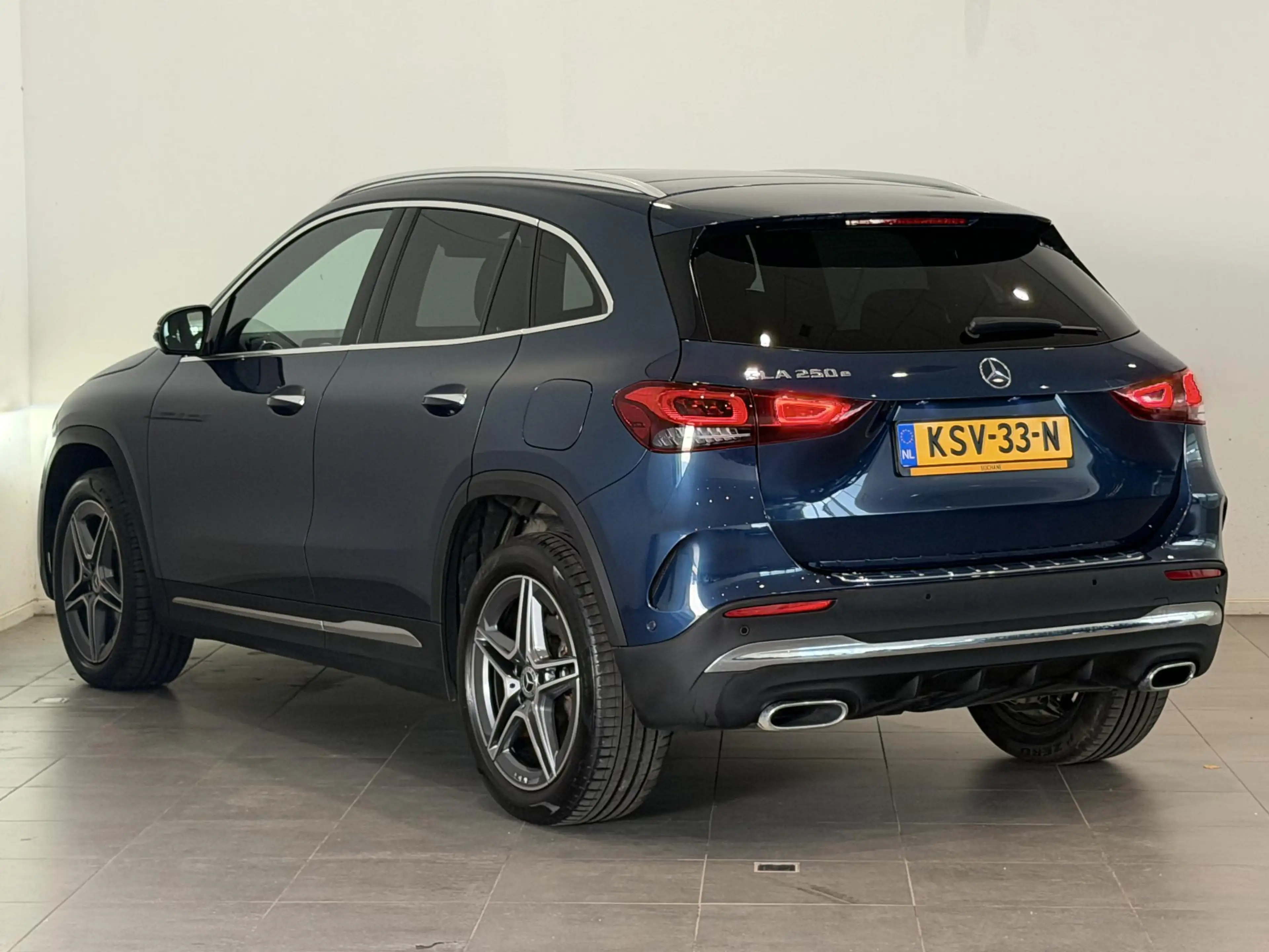 Mercedes-Benz GLA 250 e AMG Line | Panoramadak | 95% SOH | Leder | Elekt — photo 7
