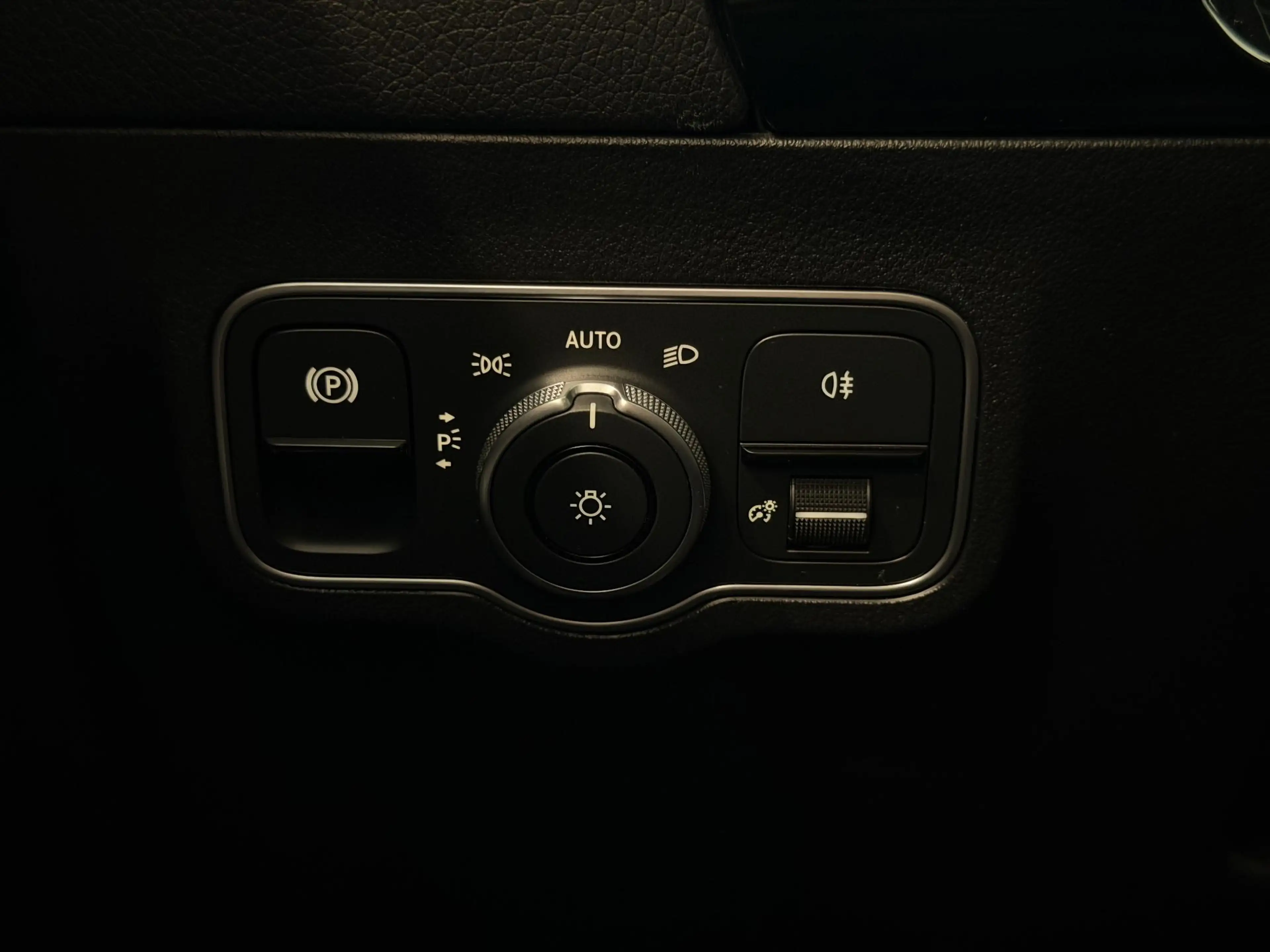 Mercedes-Benz GLA 250 e AMG Line | Panoramadak | 95% SOH | Leder | Elekt — photo 31