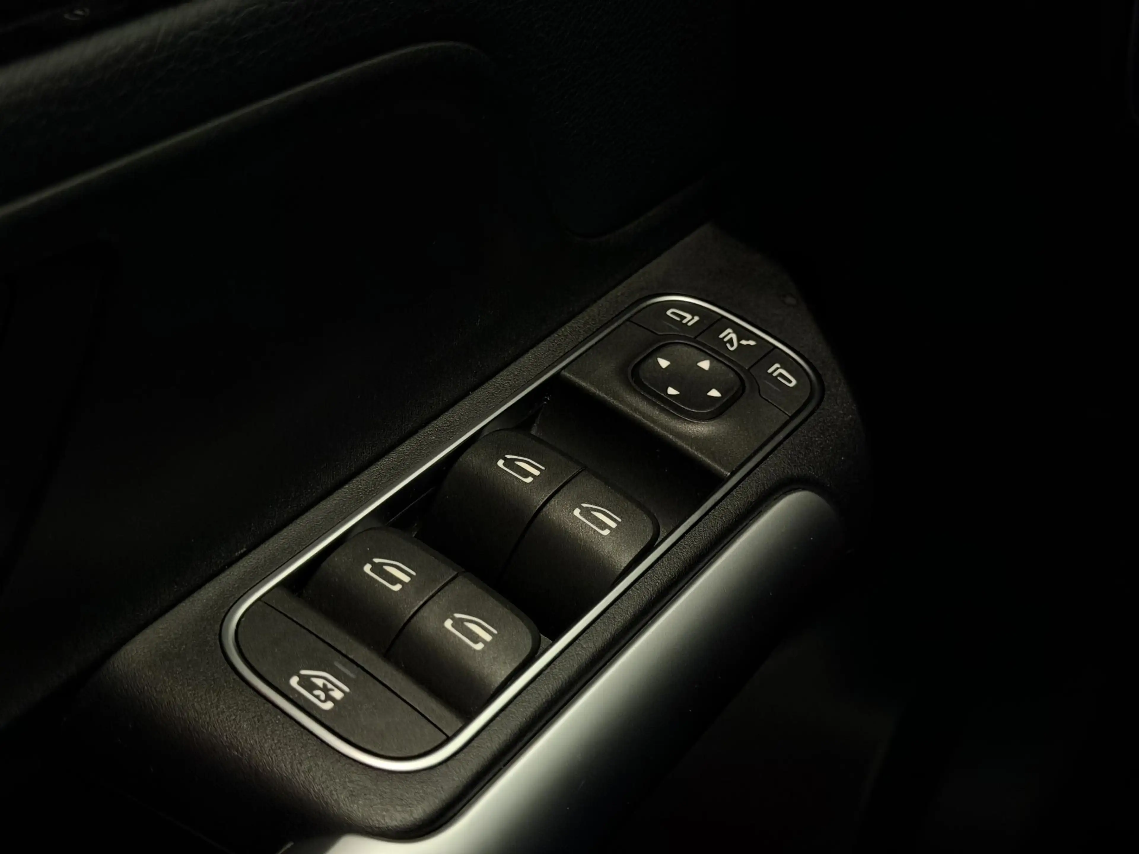 Mercedes-Benz GLA 250 e AMG Line | Panoramadak | 95% SOH | Leder | Elekt — photo 19