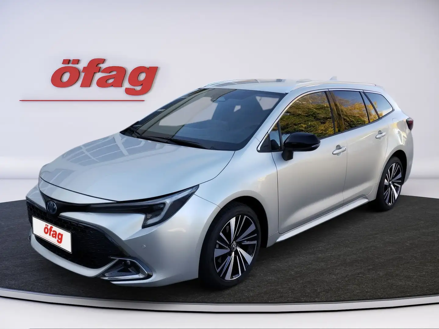 Toyota Corolla 1.8 Hybrid Touring Sports Active Drive Wit - 2