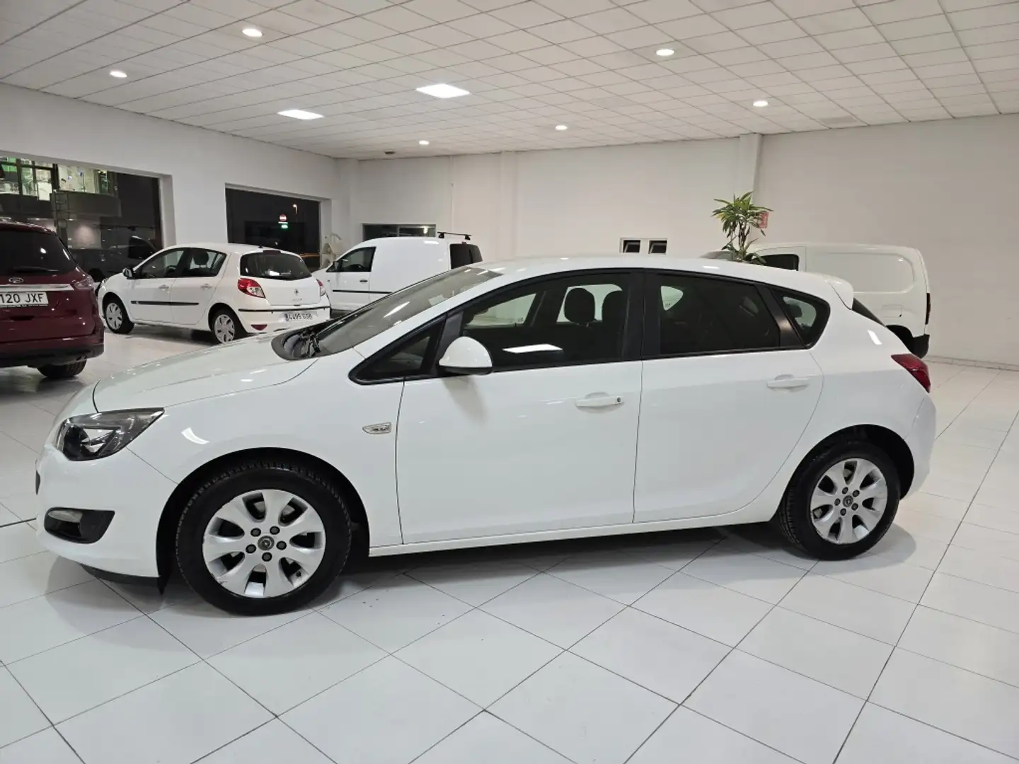Opel Astra 1.6CDTi S/S Excellence 110 Blanc - 2
