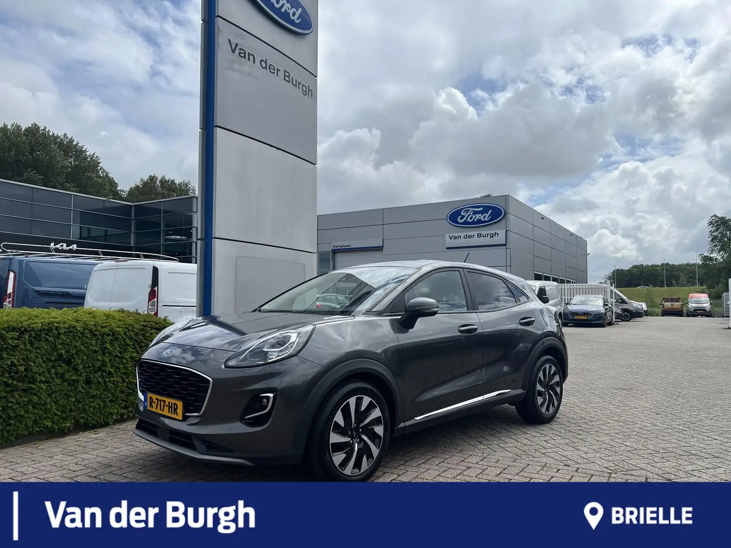 Ford Puma 1.0 EcoBoost Hybrid ST-Line Grau - 1