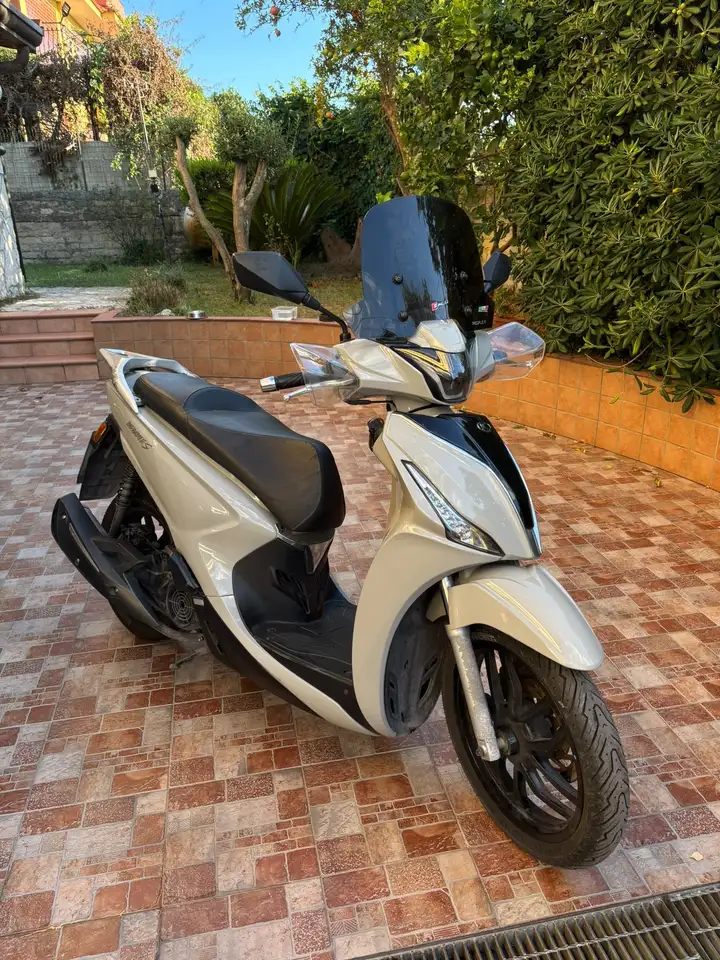 Kymco People S 125