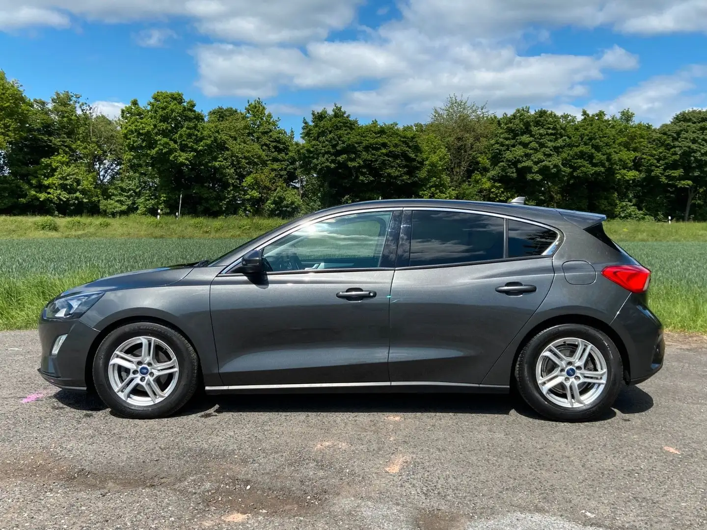 Ford Focus Lim. 1.5 Cool & Connect Navi Kamera Techno Сірий - 2