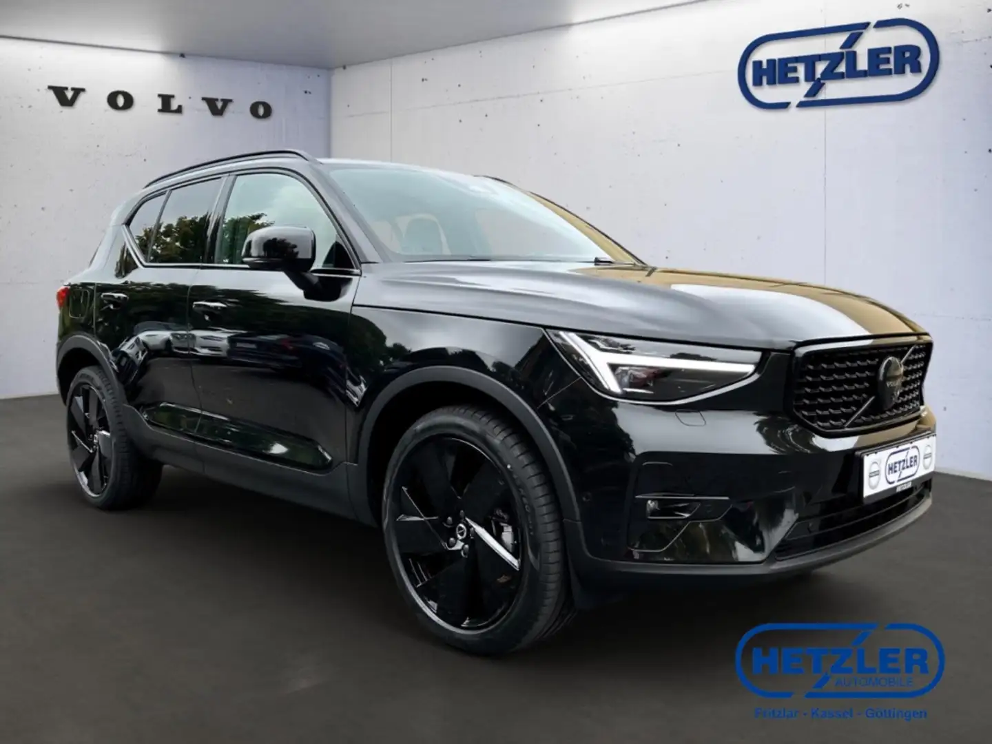 Volvo XC40 Plus Black Edition 2WD B3  Digitales Cockpit Memor Nero - 2