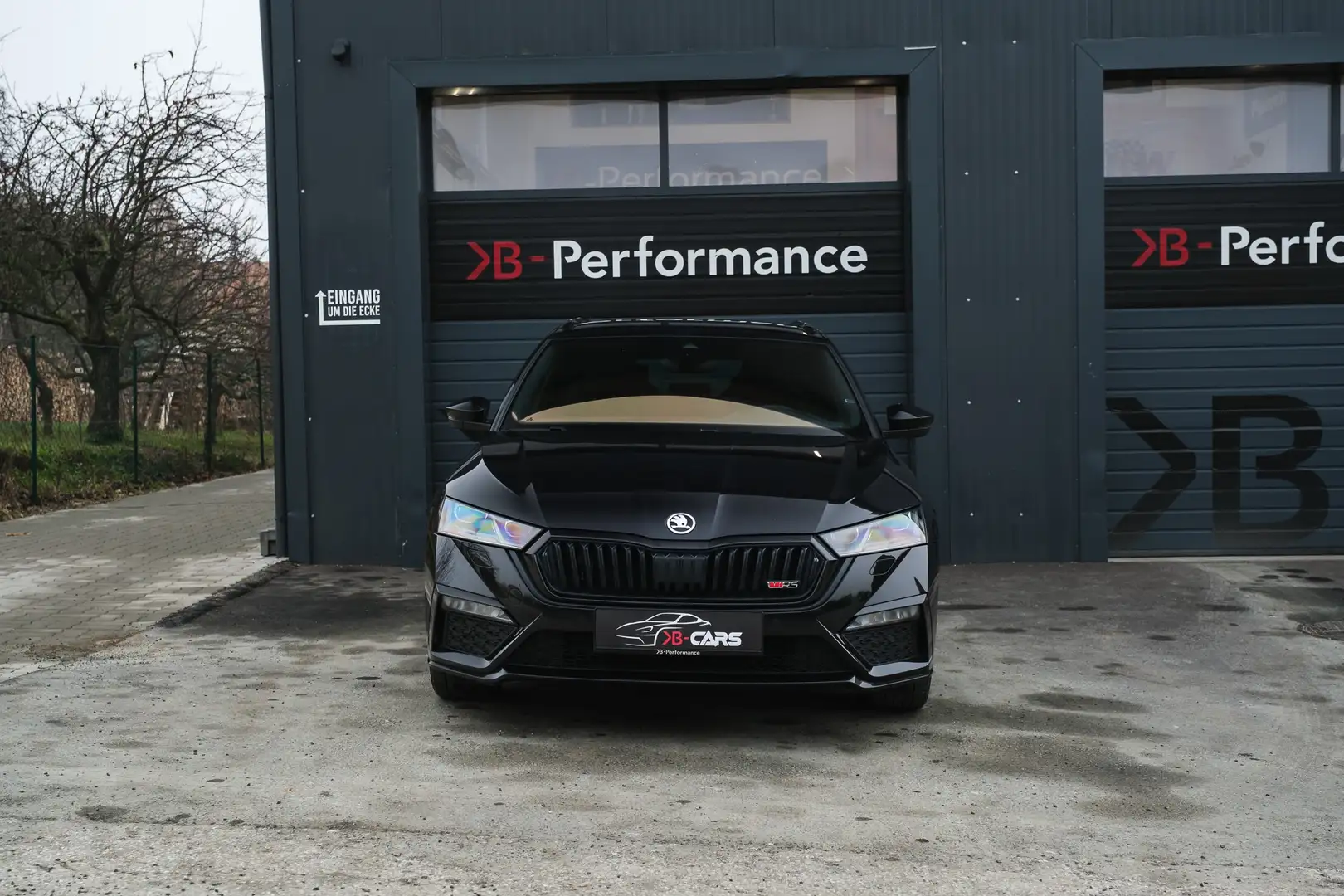 Skoda Octavia Combi 2,0TDI 4x4 RS DSG/MATRIX/3-ZONEN/SHZ/RFK/DCC Schwarz - 2