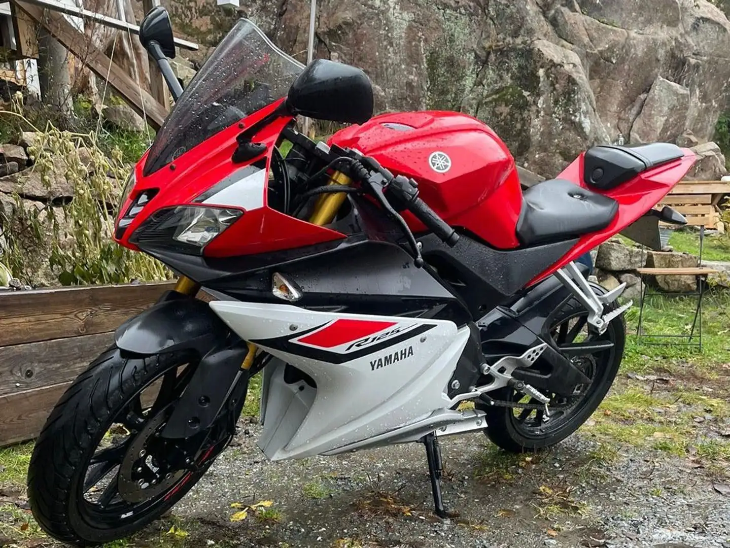 Yamaha YZF-R125 Red - 1