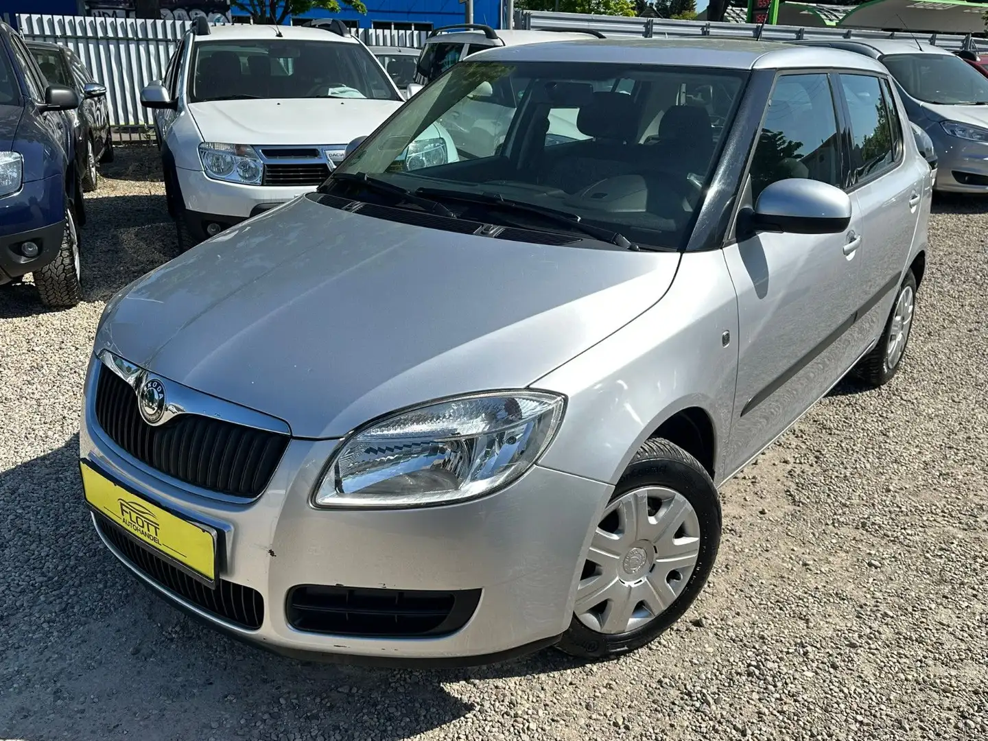 Skoda Fabia Style Edition Aut*Klimaaut.*SItzH*HU 09/26 Silber - 2