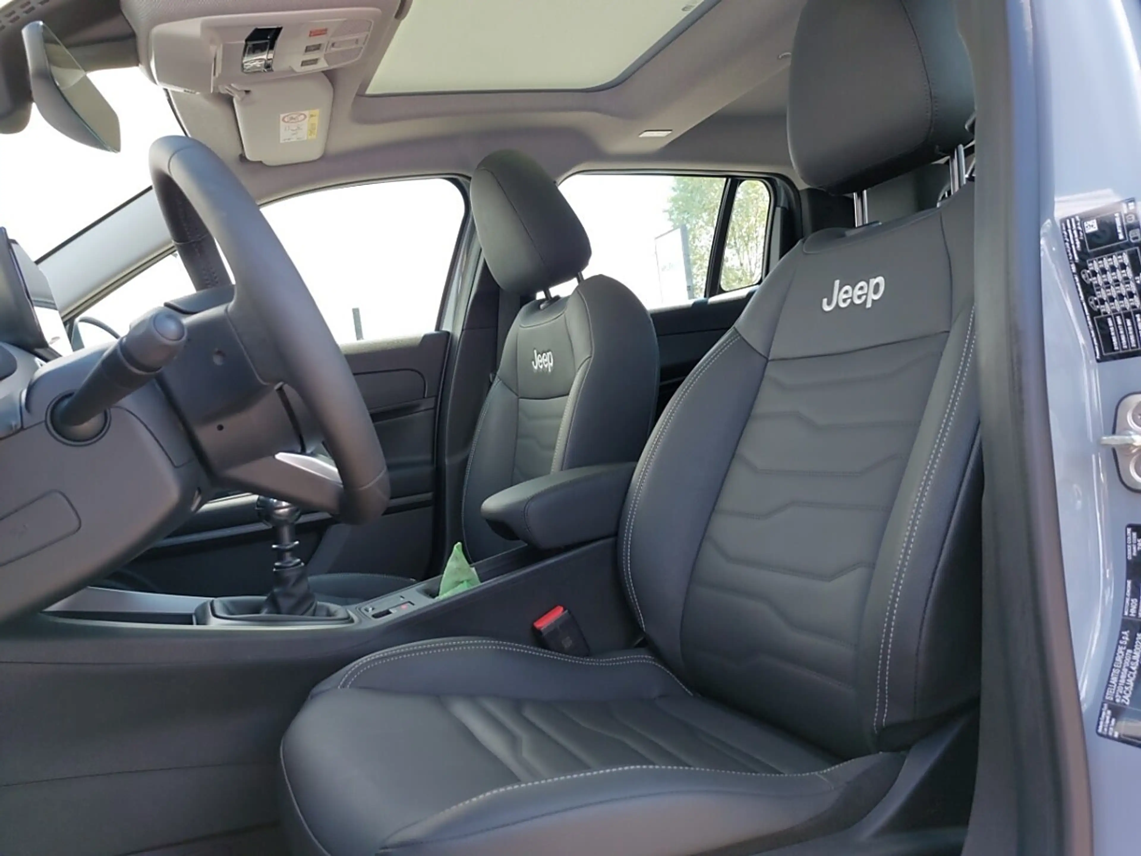 Jeep Avenger AVENGER GSE ALTITUDE — photo 9