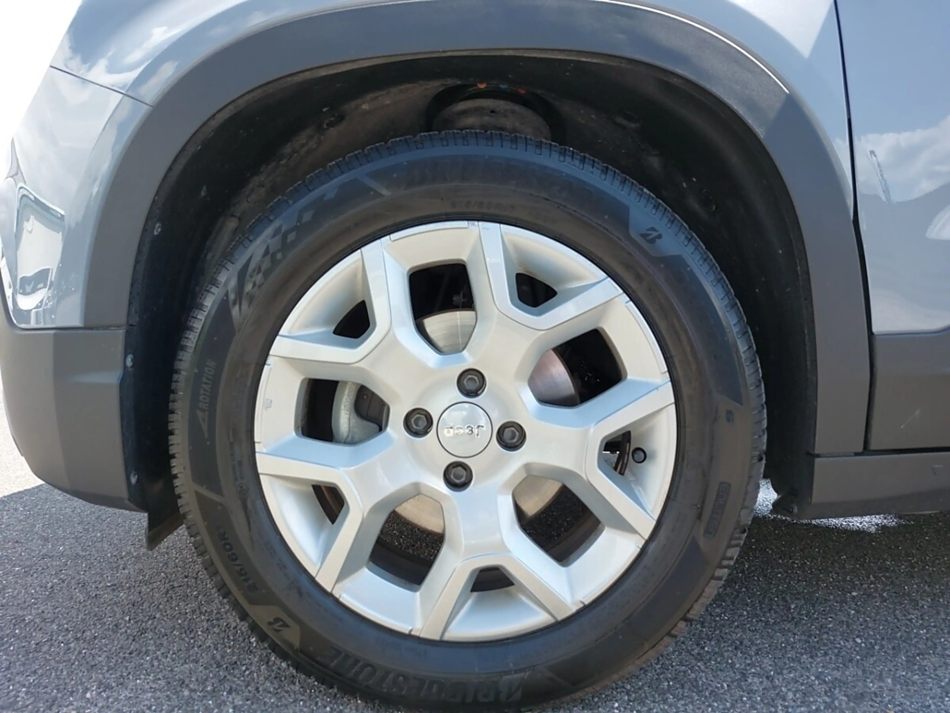 Jeep Avenger AVENGER GSE ALTITUDE — photo 11
