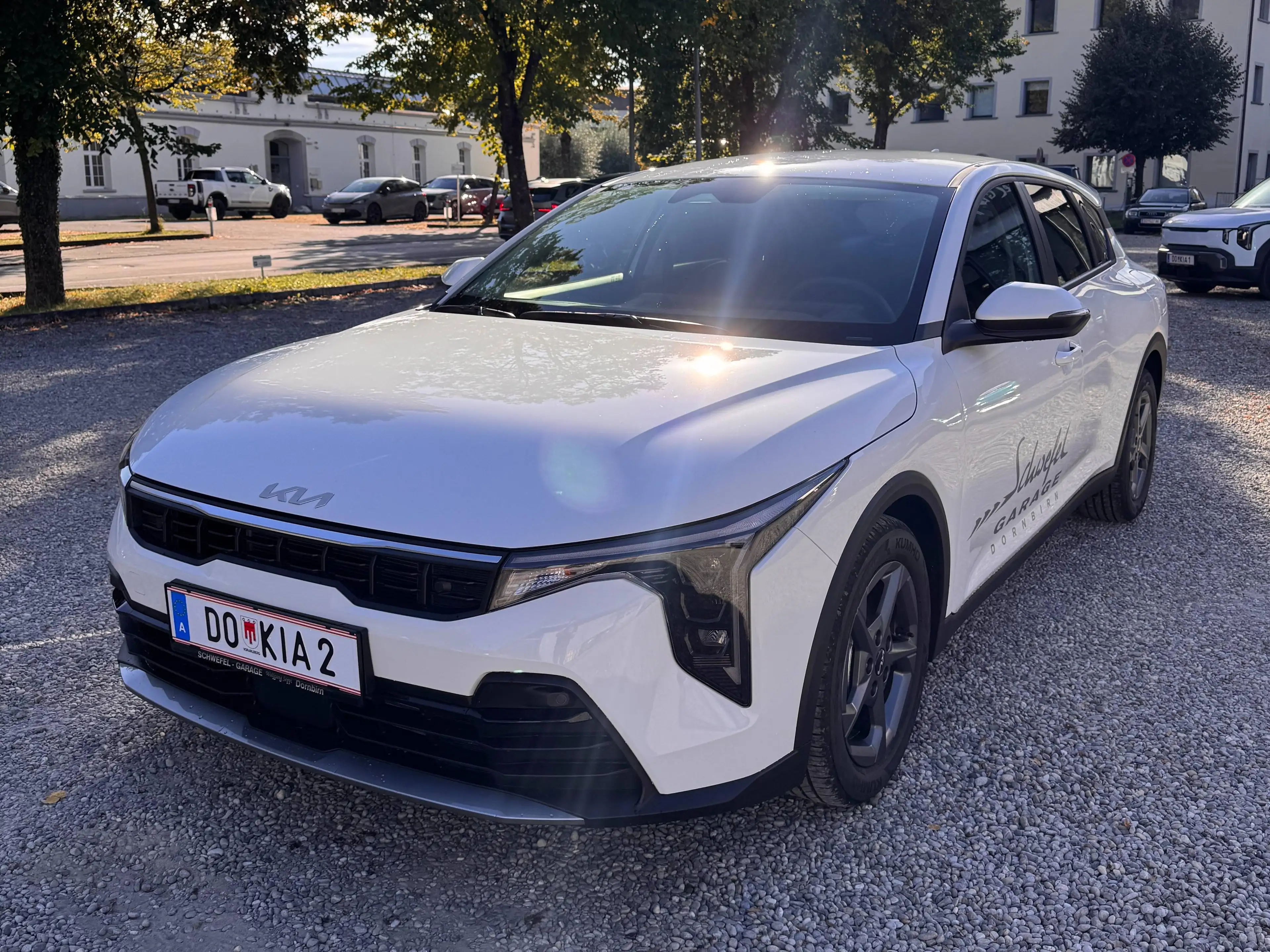 Kia K4 1,0 TGDI Silber 48V