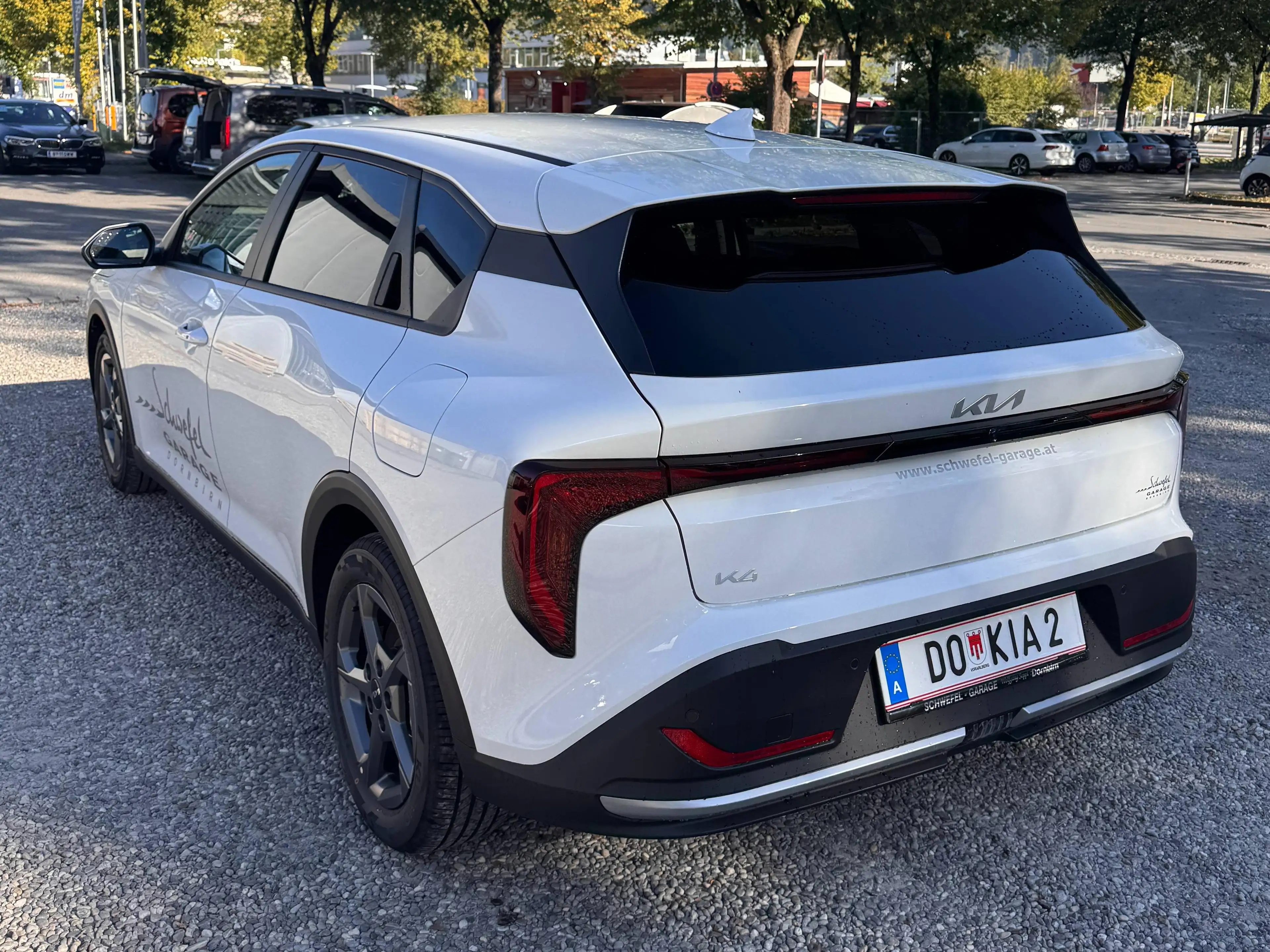 Kia K4 1,0 TGDI Silber 48V — photo 4