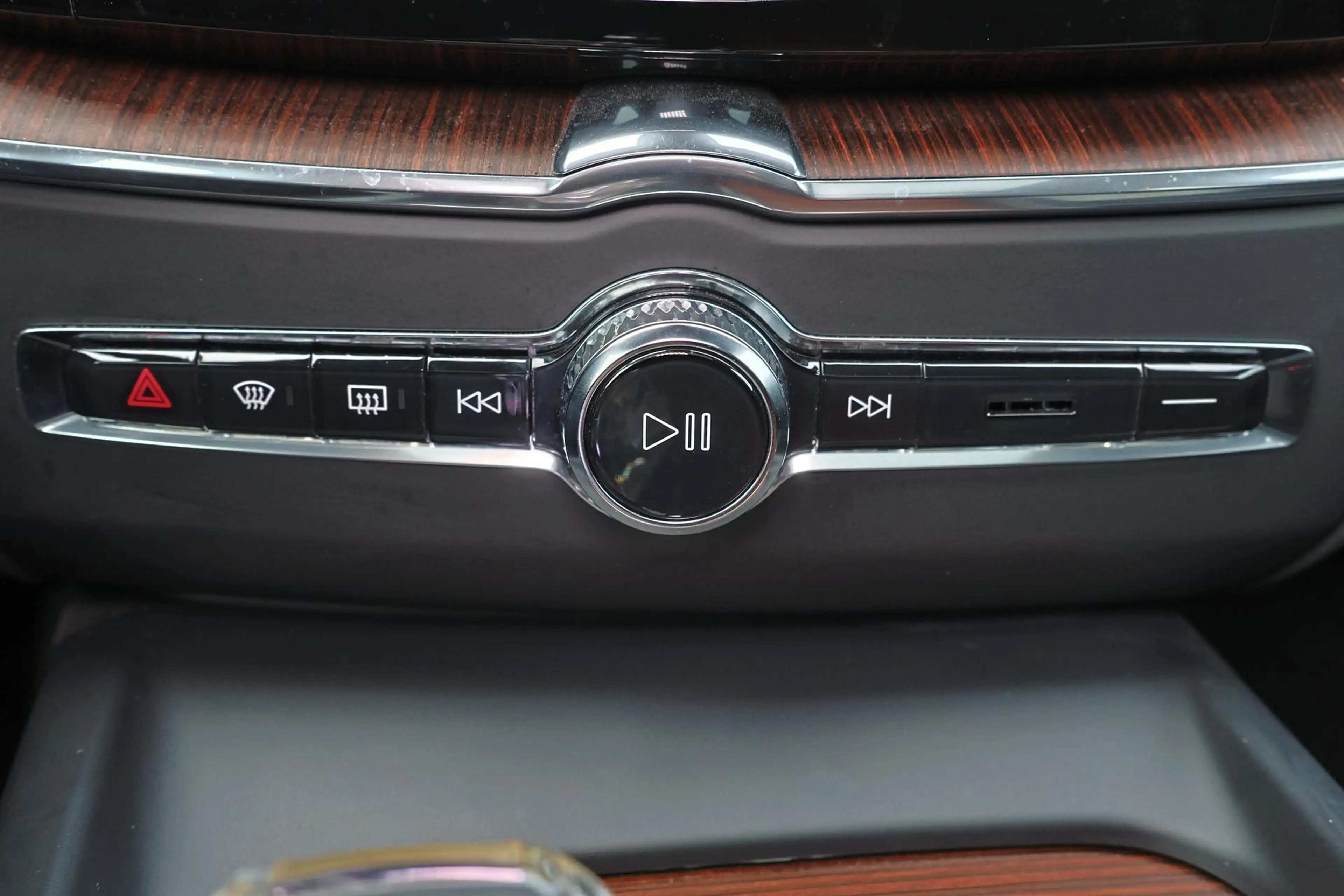 Volvo XC60 T8 Recharge AWD Ultimate Dark - Panorama/schuifdak — photo 9