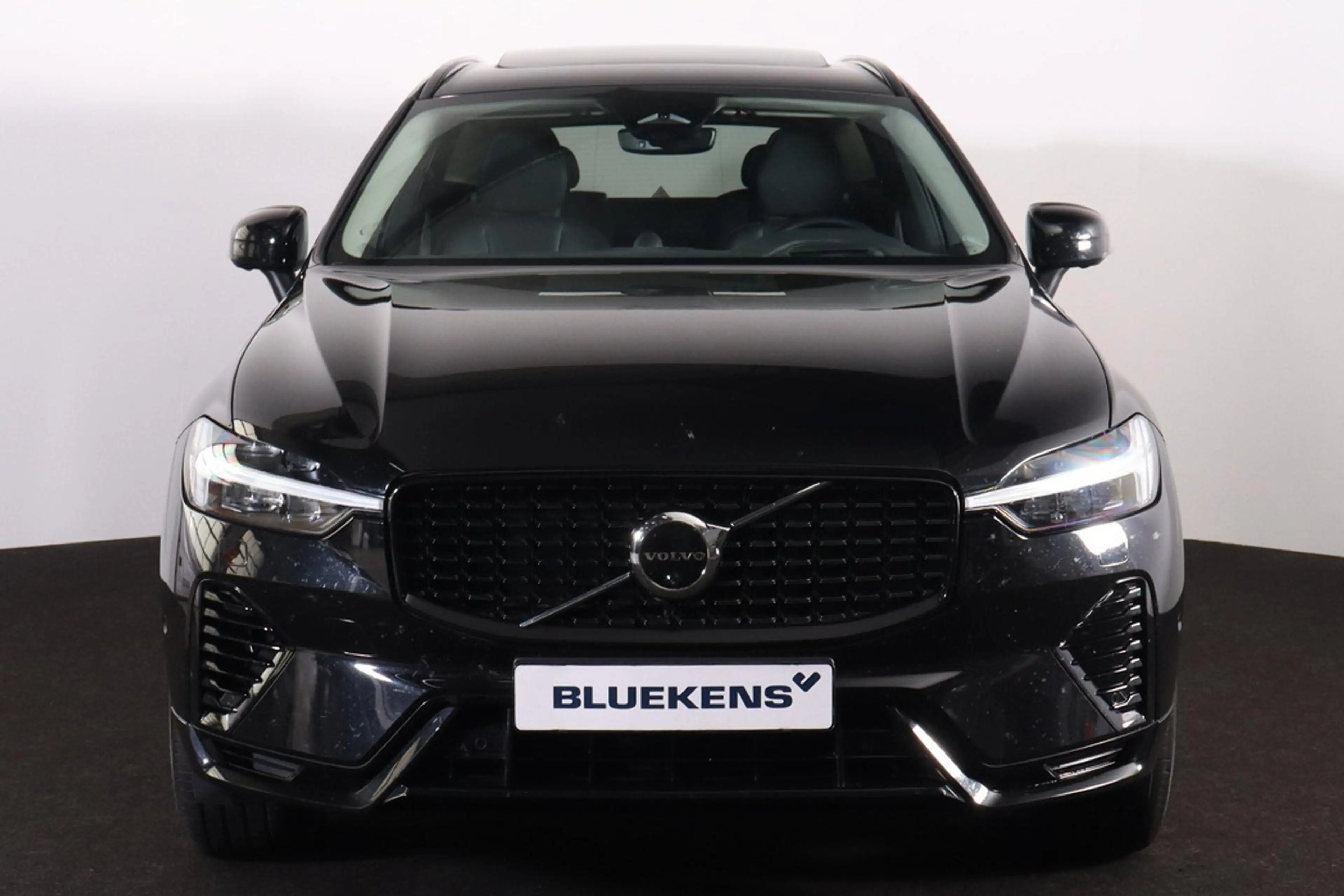 Volvo XC60 T8 Recharge AWD Ultimate Dark - Panorama/schuifdak — photo 2