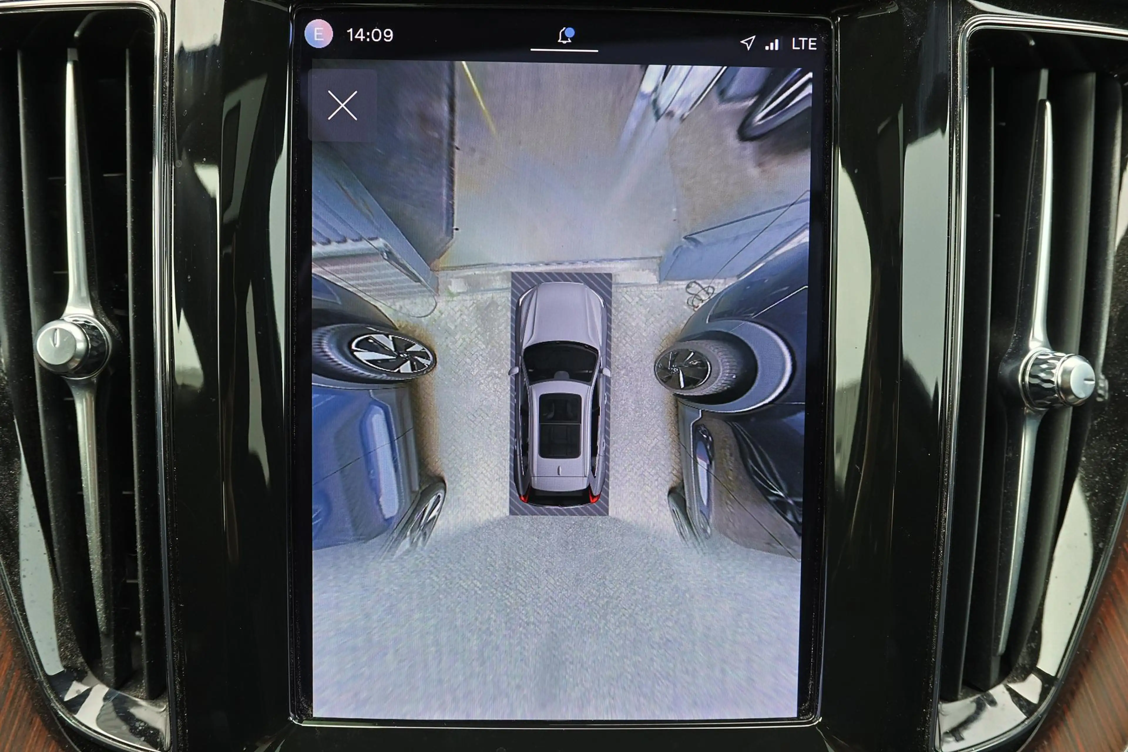 Volvo XC60 T8 Recharge AWD Ultimate Dark - Panorama/schuifdak — photo 8