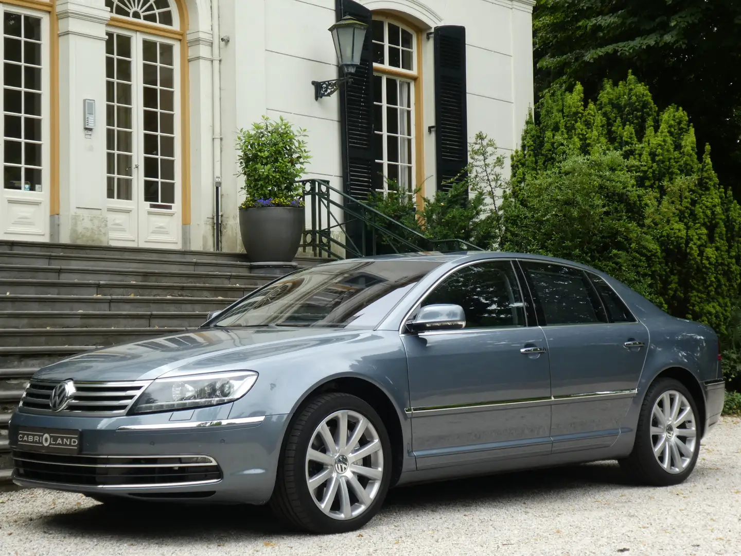 Volkswagen Phaeton 4.2 V8 5p. Gris - 1