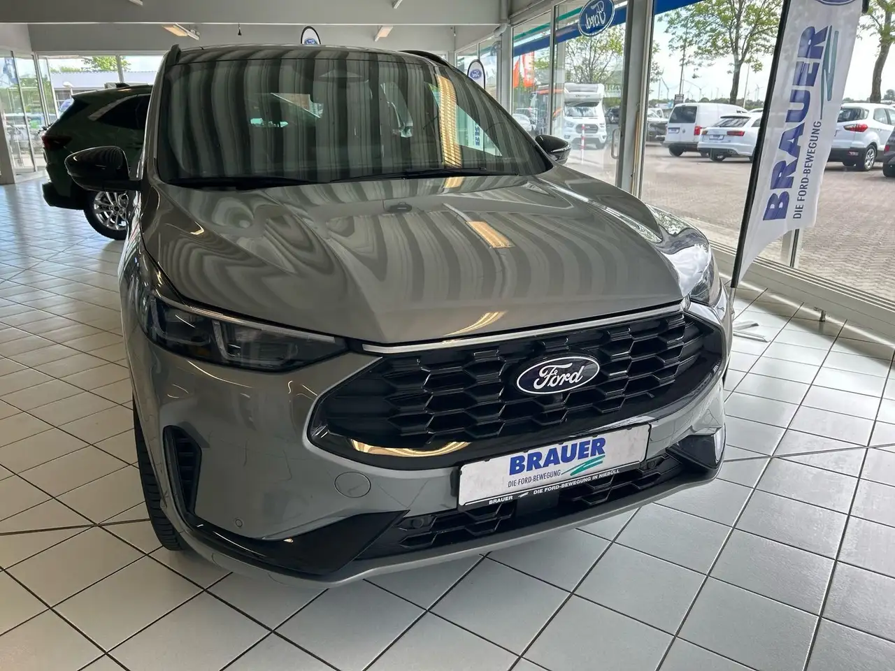 Ford Kuga Hybrid ST-Line X 4