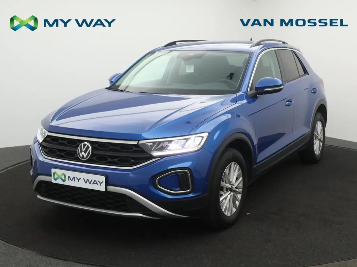Volkswagen T-Roc T-Roc 1.5TSI Life 150PK DSG *APP CONNECT*ZETELVERWARMING*PDC*BLTH*CRUISE* Grau - 1