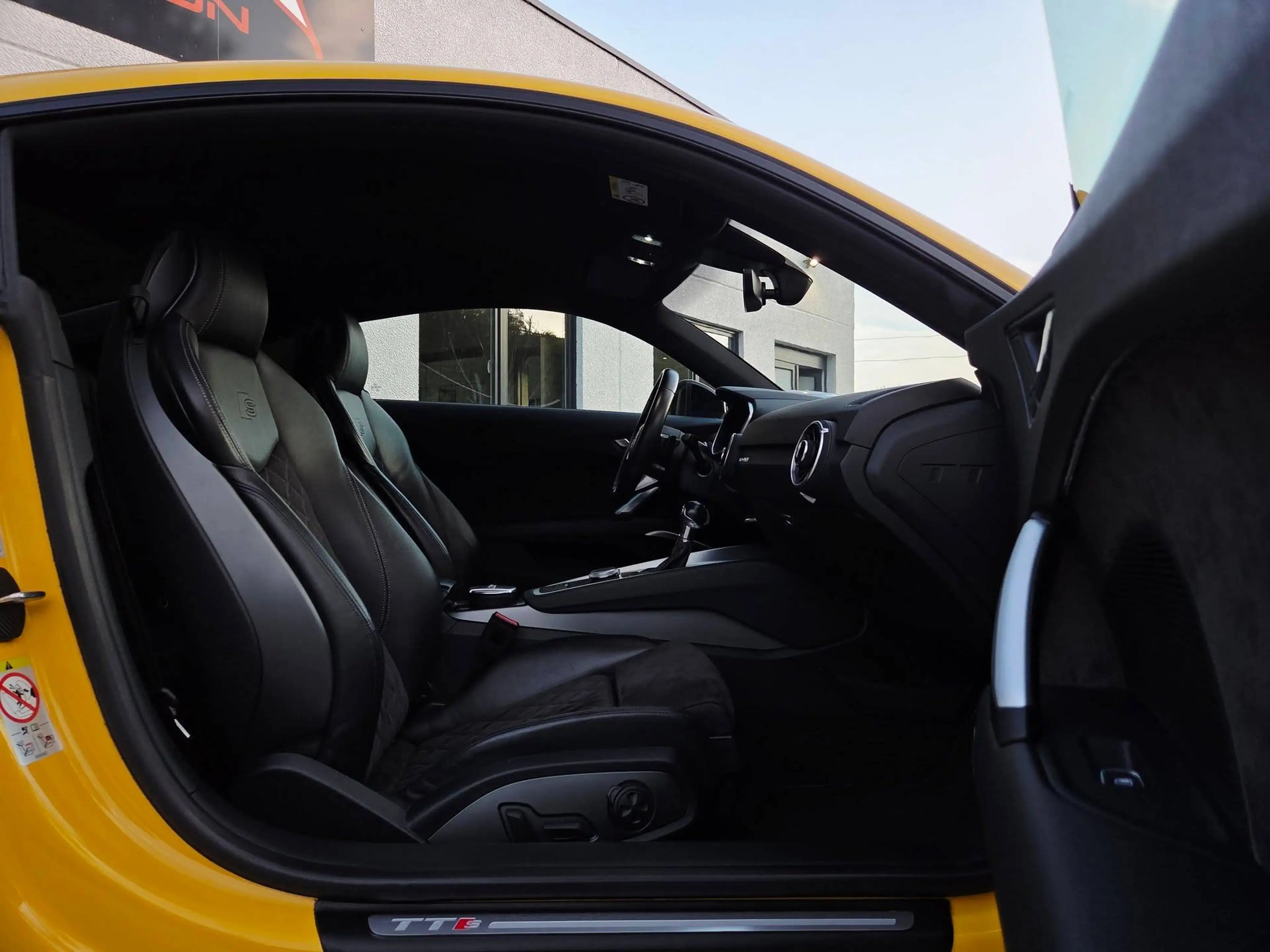 Audi TTS 2.0 TFSI Quattro 310 CH Vegas Yellow Black Pack | B&O | MAGNETIC RIDE | MATRIX | DRIVE SELECT | FULL OP — photo 10