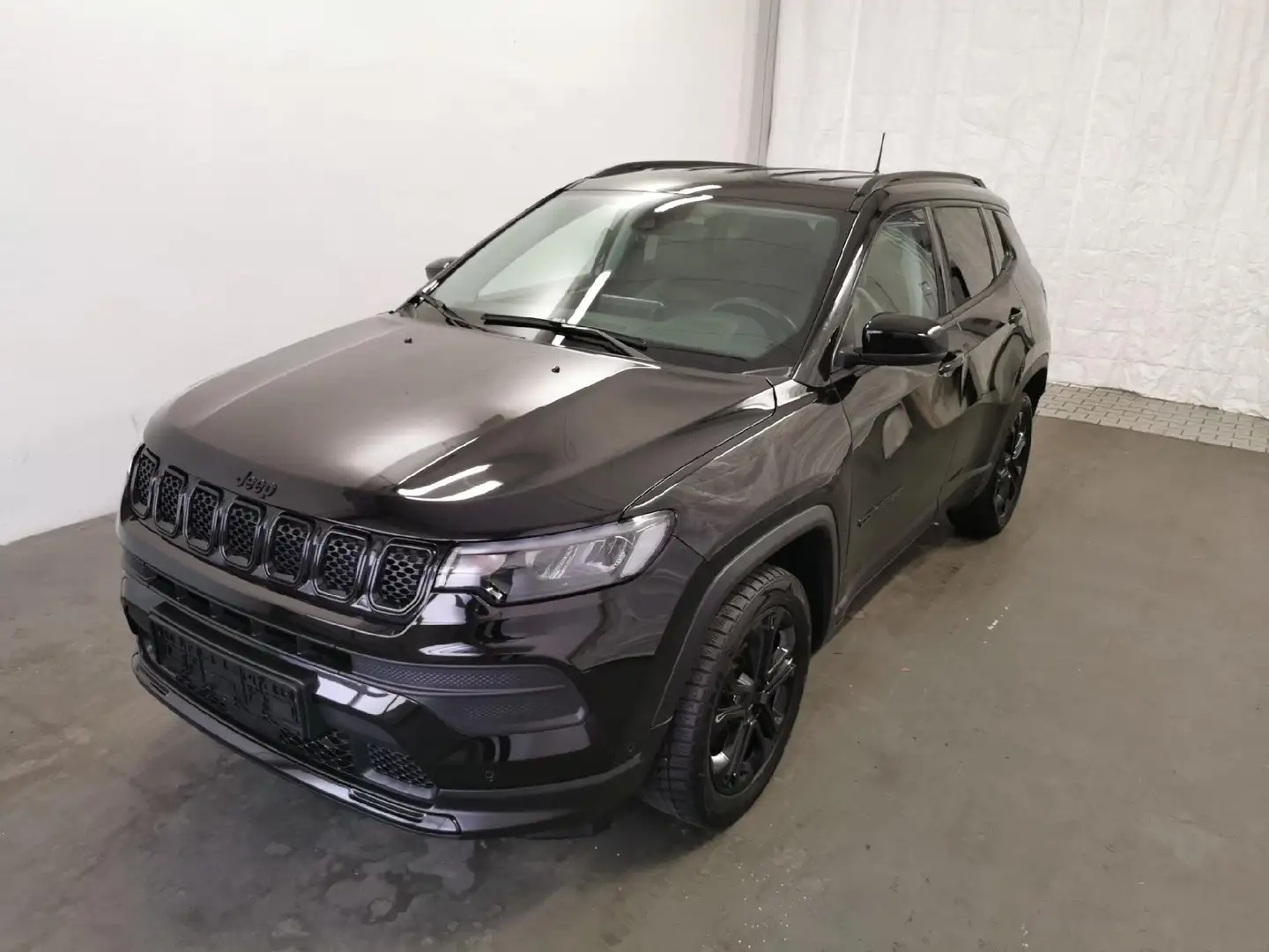 Jeep Compass NightEagleFWD_Sitzheizung_Klima_Tempomat Schwarz - 1
