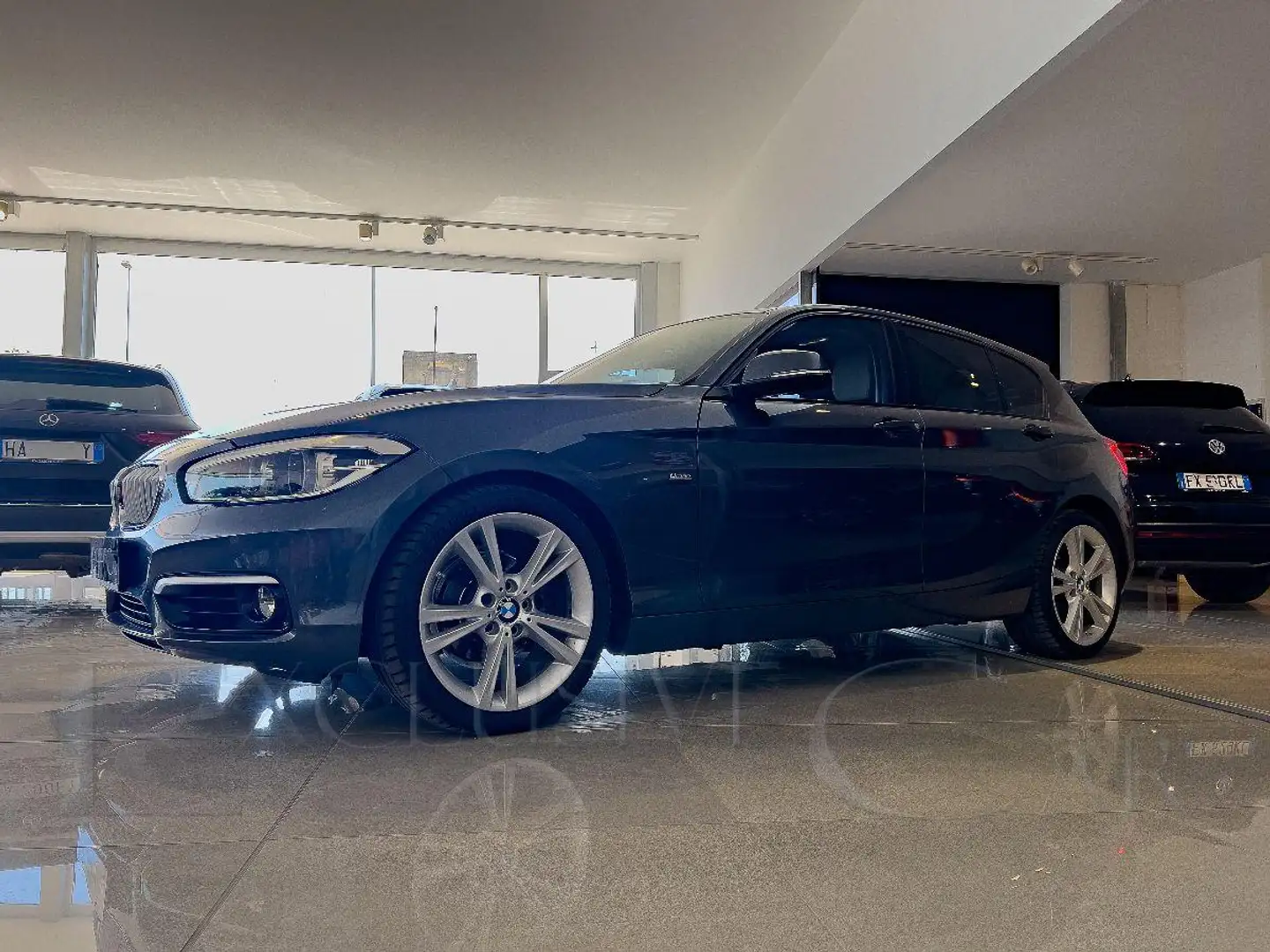 BMW 118 d 5p. Urban Grigio - 2
