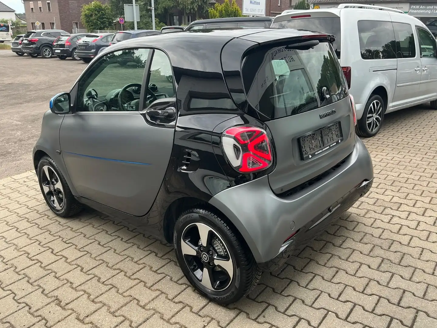 smart forTwo EQ LED Alu/Allwetter Panorama Shz. Klima Grau - 2