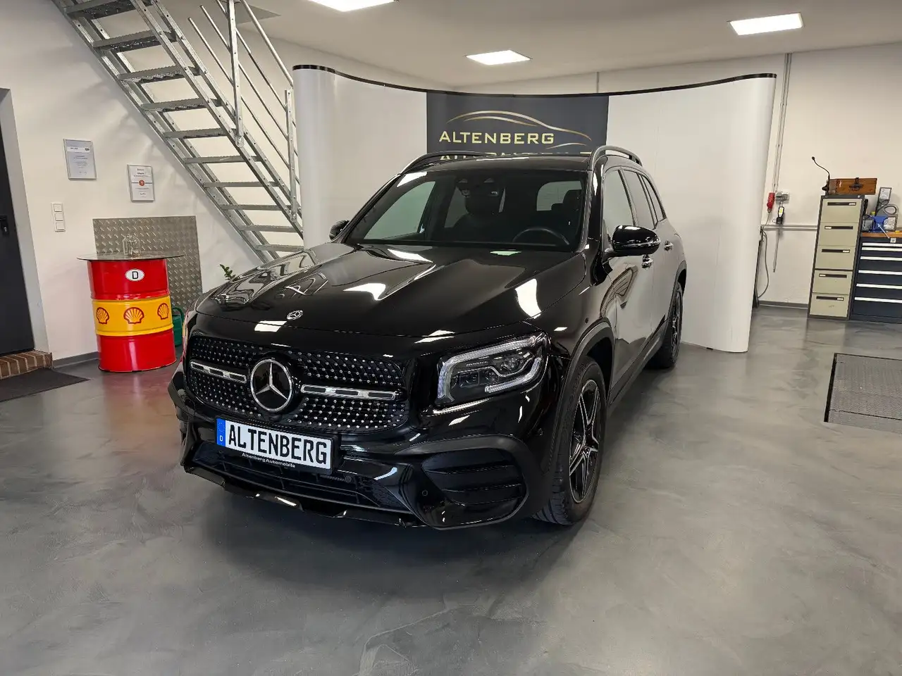 Mercedes-Benz GLB 200