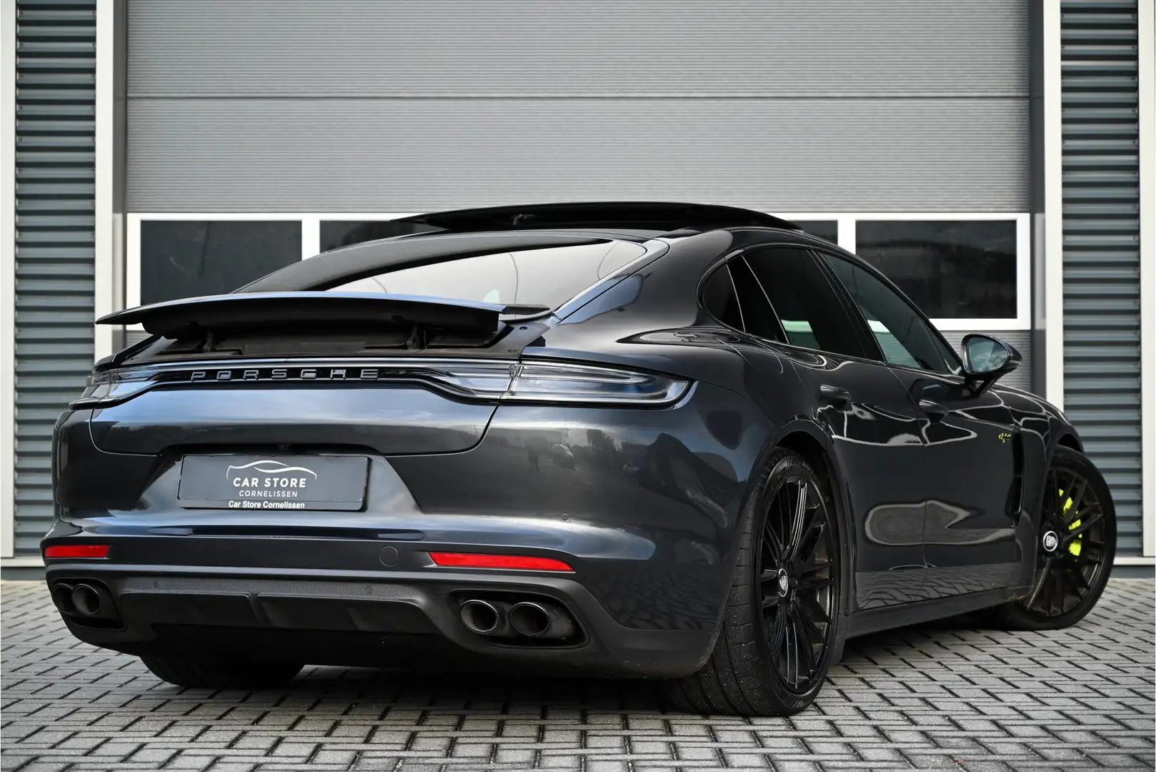 Porsche Panamera 2.9 4 E-Hybrid / SPORT DESIGN / PANO / SPORTCHRONO Grijs - 2