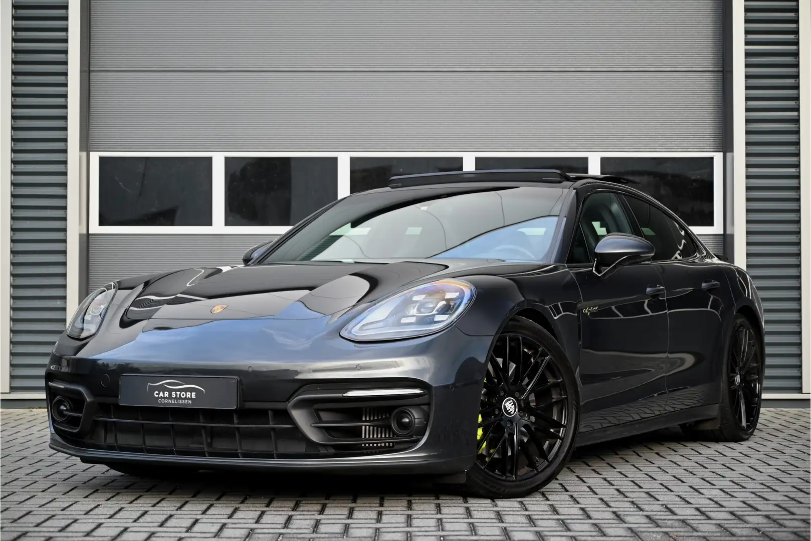 Porsche Panamera 2.9 4 E-Hybrid / SPORT DESIGN / PANO / SPORTCHRONO Grijs - 1