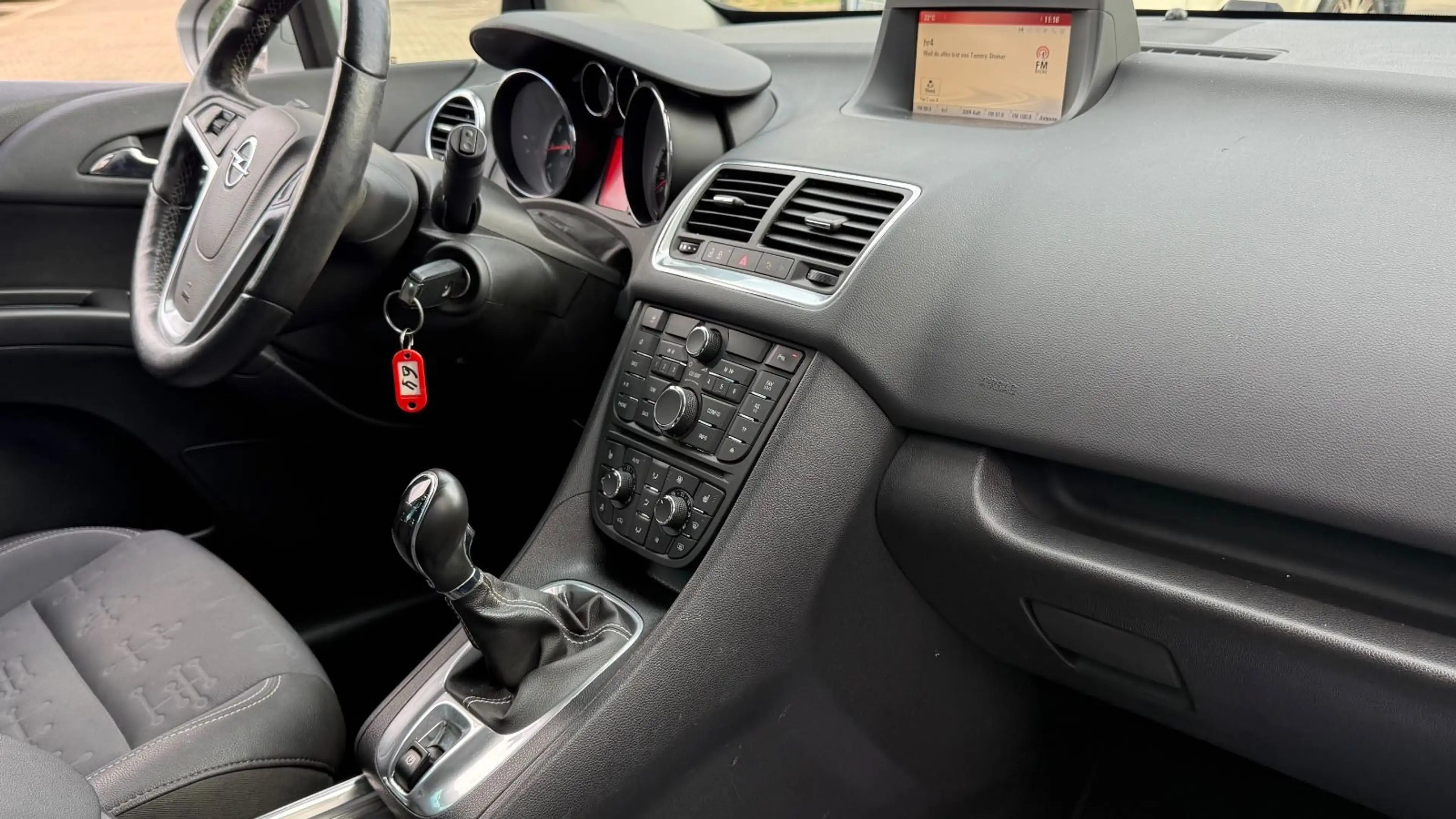 Opel Meriva B Innovation|KLIMAAUTO|SHZ|ALLWETTER| — photo 8