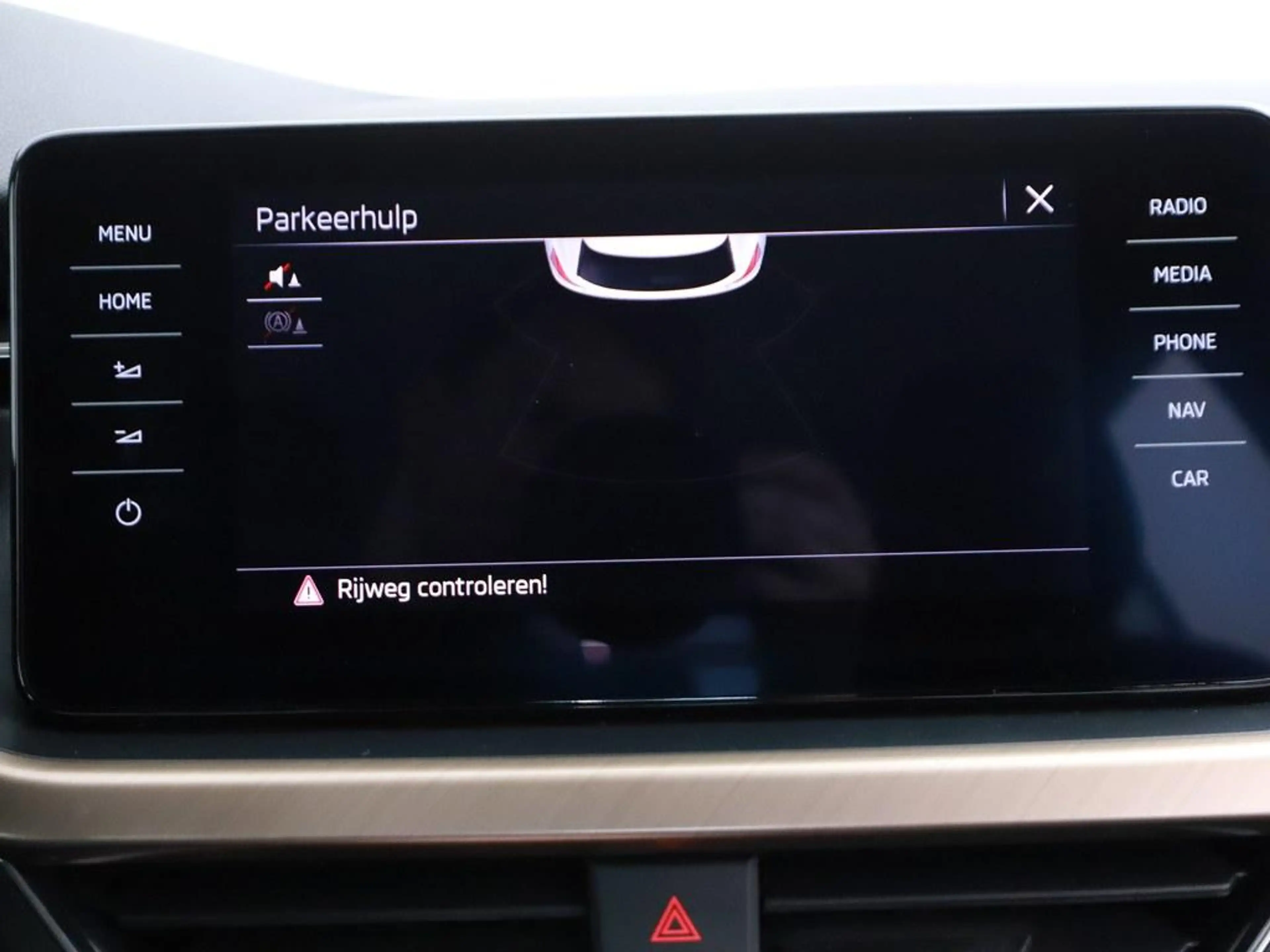 Skoda Kamiq 1.0 TSI Style Led.Matrix/VC/Ecc/Keyless/Nav — photo 7