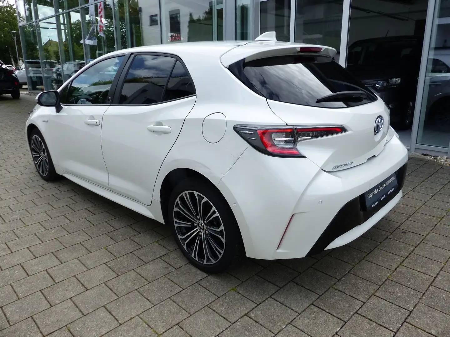 Toyota Corolla Hybrid Team D TechPaket SHZ IPA Kamera Bianco - 2