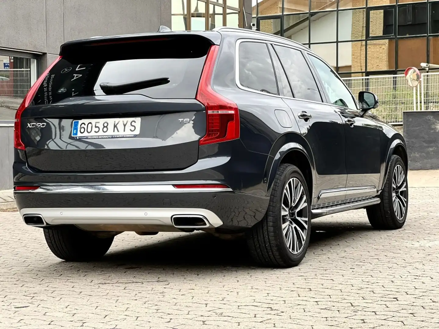Volvo XC90 T8 Twin Inscription AWD Aut. Argento - 2