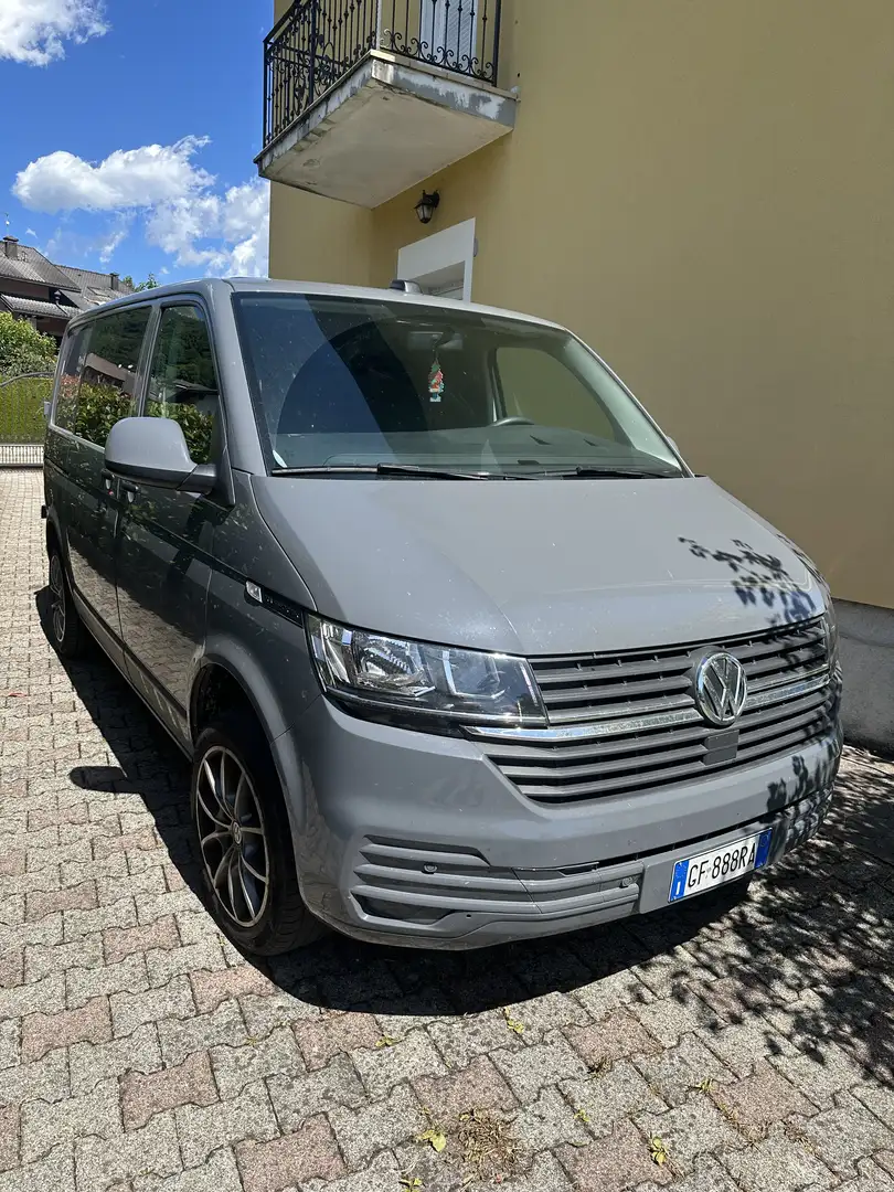 Volkswagen T6.1 Transporter - 1