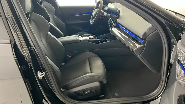 BMW M5 Ansicht 5
