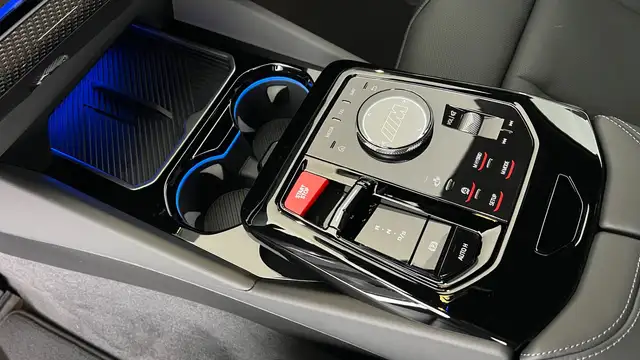 BMW M5 Ansicht 12