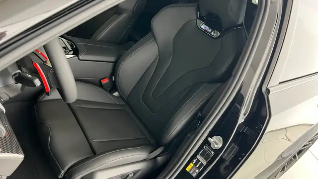 BMW M5 Ansicht 14