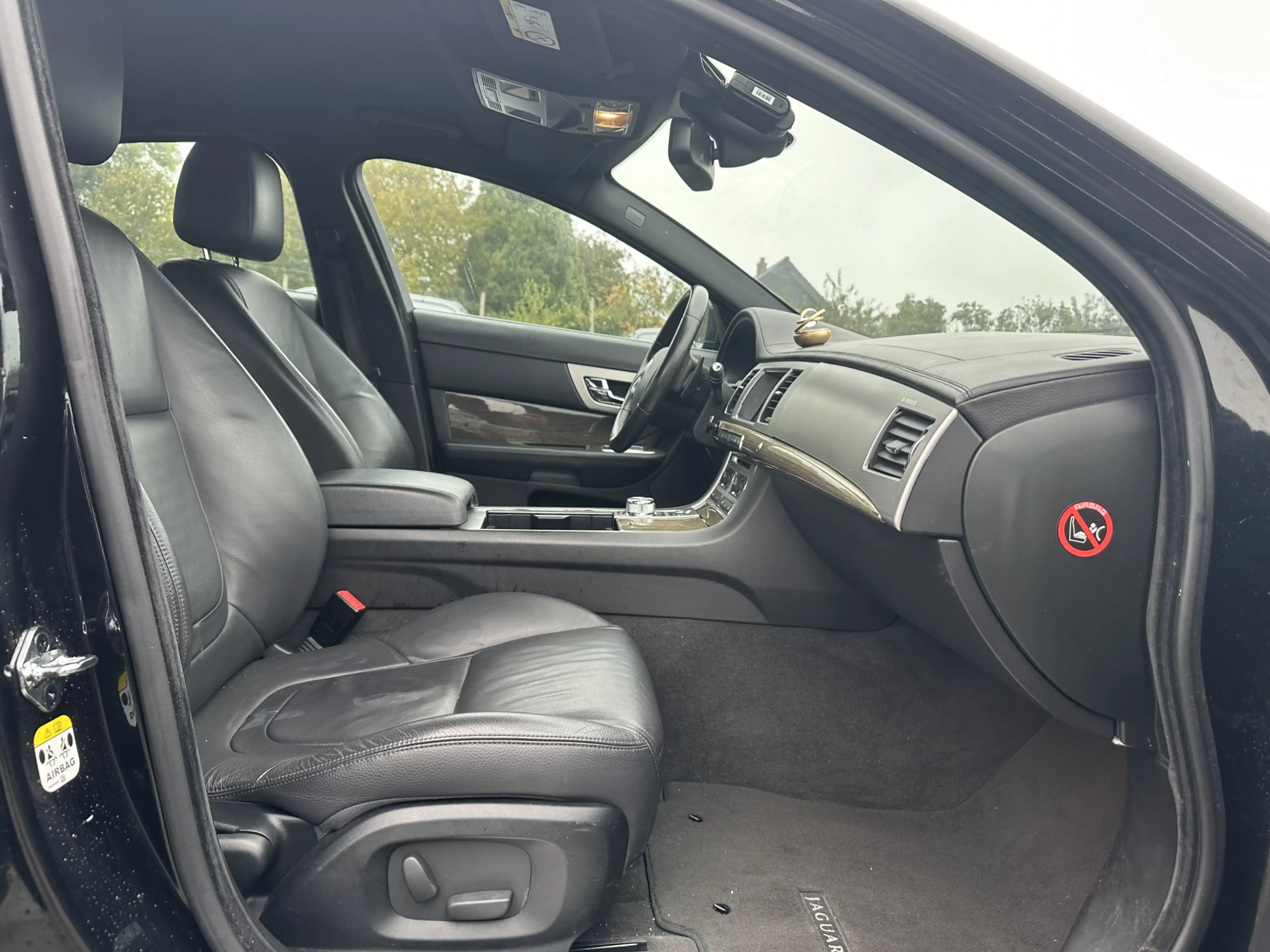 Jaguar XF 2.2D Aut. *LEATHER  | BI-XENON | NAVI-FULLMAP | CA — photo 8