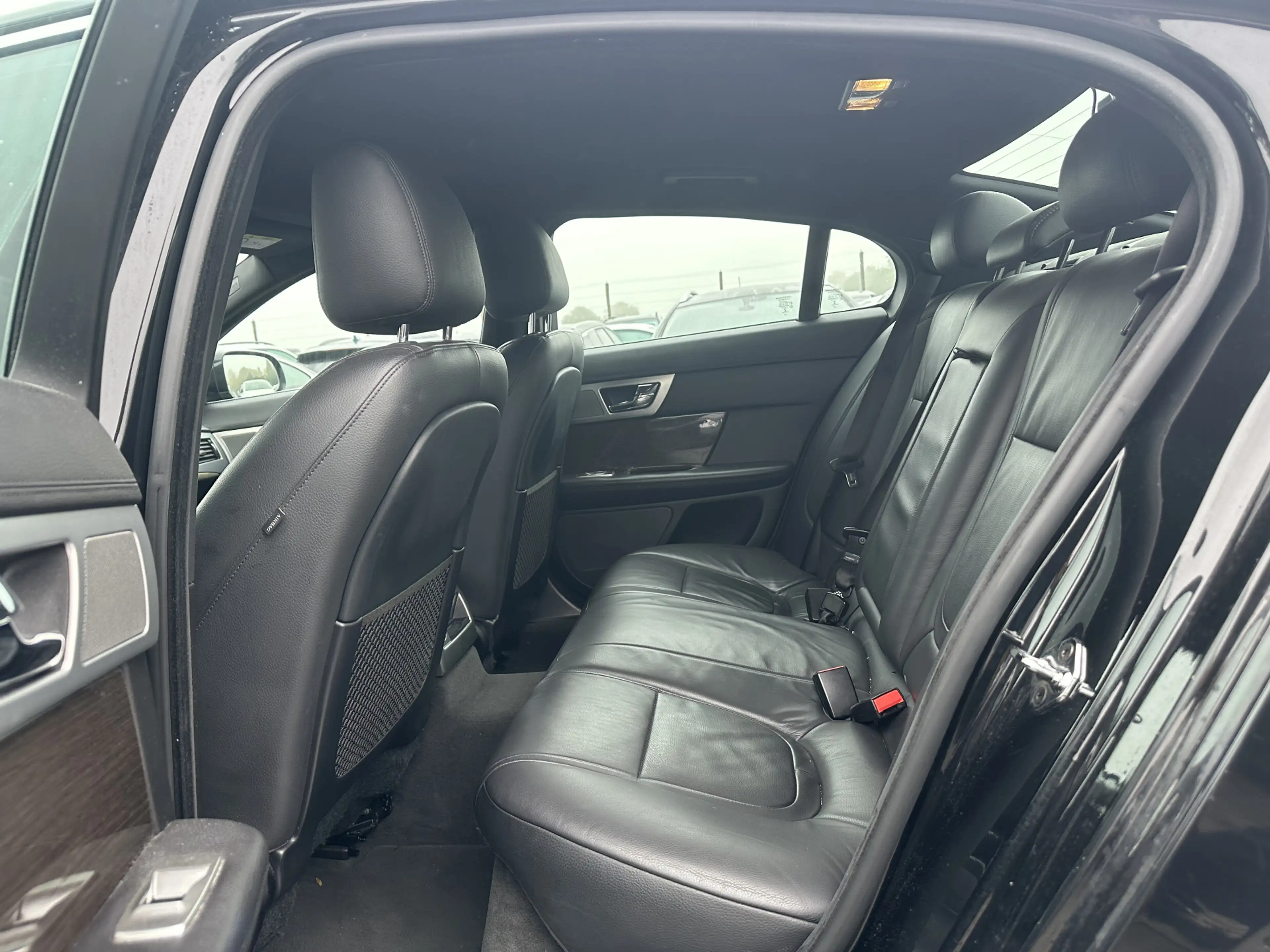 Jaguar XF 2.2D Aut. *LEATHER  | BI-XENON | NAVI-FULLMAP | CA — photo 10