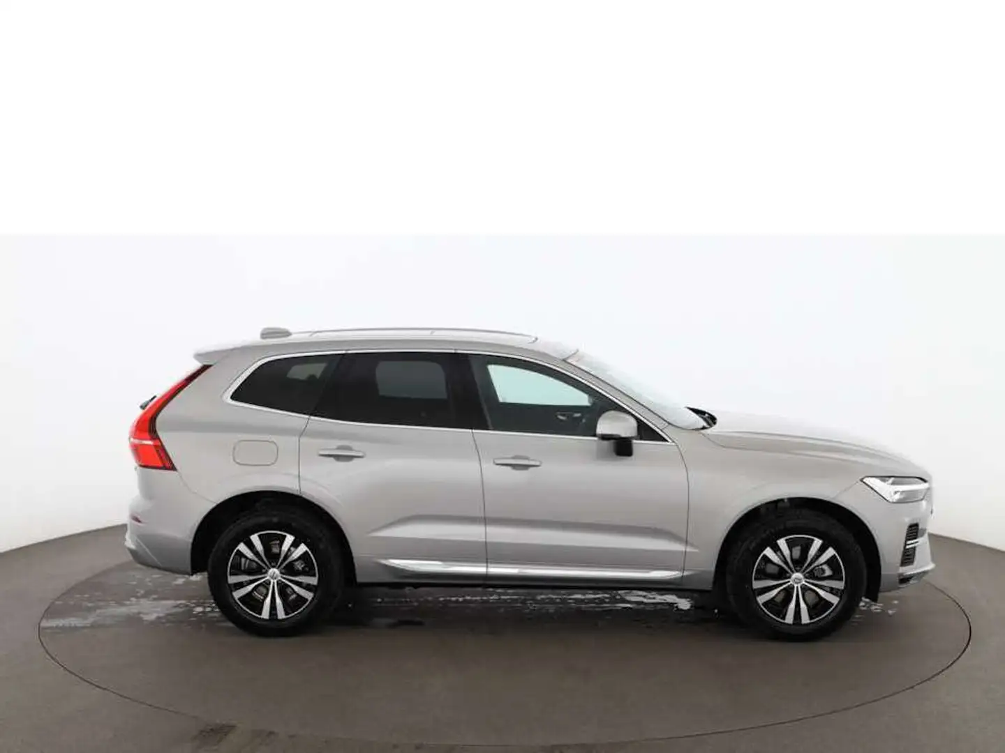 Volvo XC60 T6 Essential PHEV AWD Aut LED SKY RADAR NAVI Silber - 2
