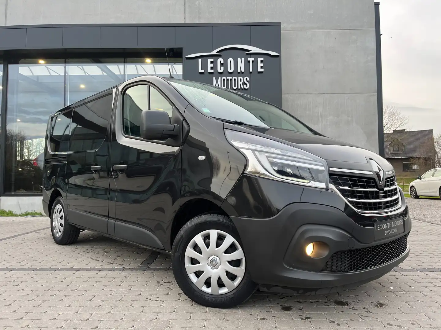 Renault Trafic 2.0DCI Lichte Vracht 3-zit/LED/Gps/Camera/PDC/BLTH Siyah - 1