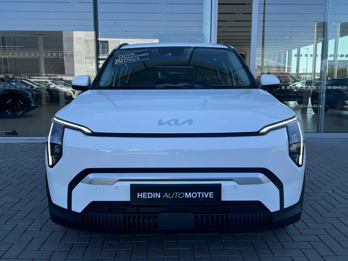 Kia EV3 Air 58.3 kWh | Direct Beschikbaar | Prijs incl. pa Wit - 2