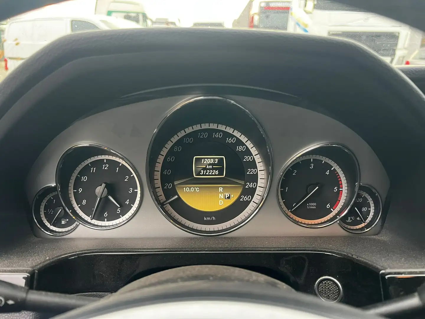 Mercedes-Benz E 220 CDI - NAVI, AIRCO, LEDER, ER, CV, ALU VELG Grau - 2