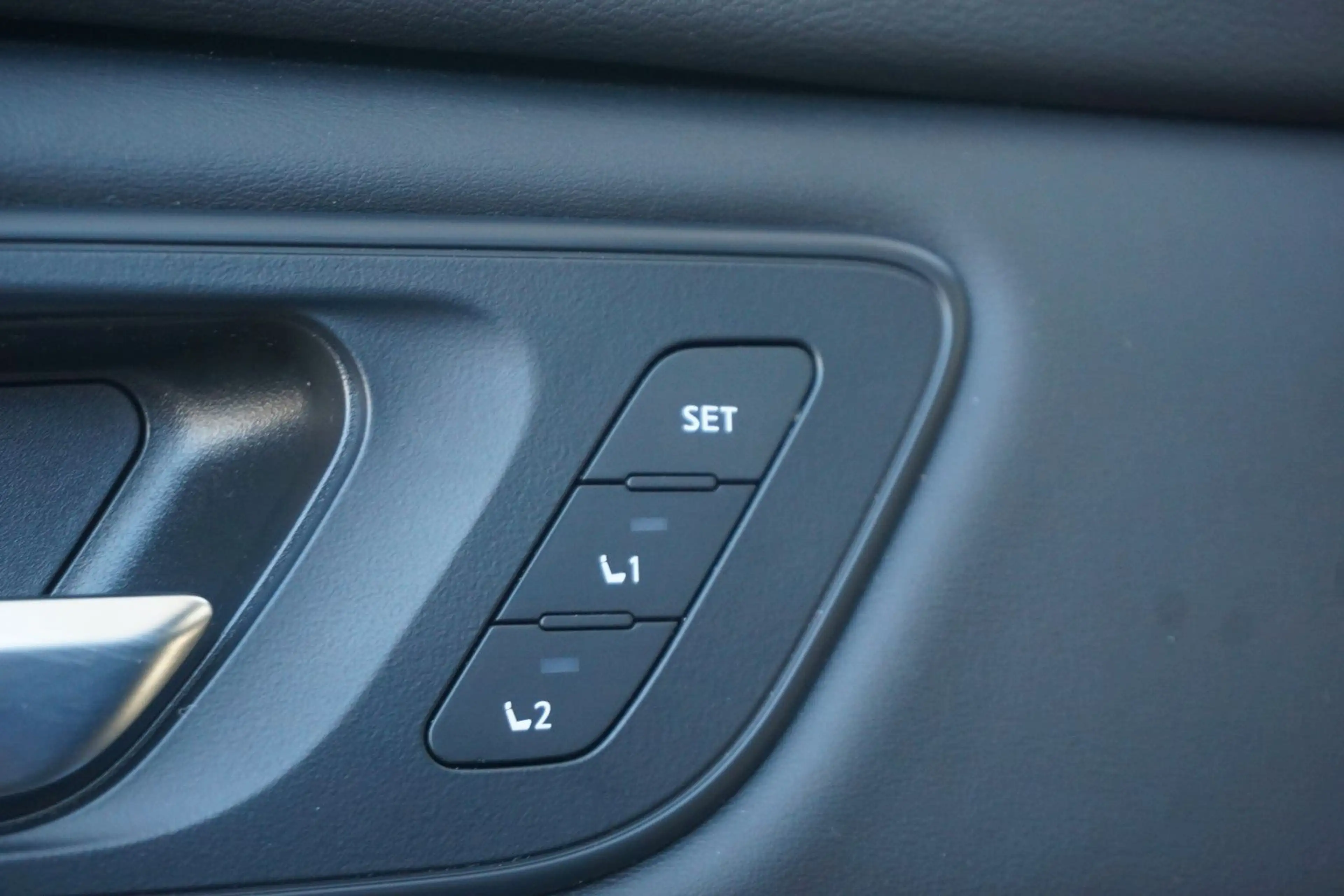 Nissan X-Trail N-Connecta / 1. Hand / 360° / Memory / — photo 11