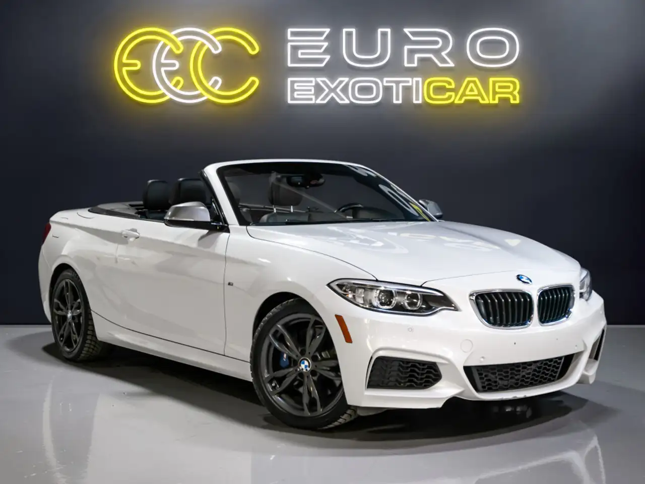 BMW 2 Series снимка BMW 2 Series